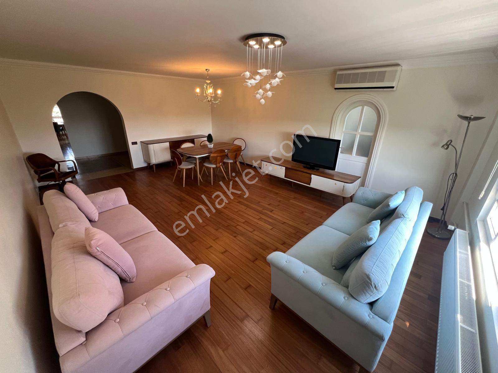 Ataköy Gazi Sitesi Süper Konum 140m2 3+1 Mobilyalı Kiralık Daire - Görsel 12