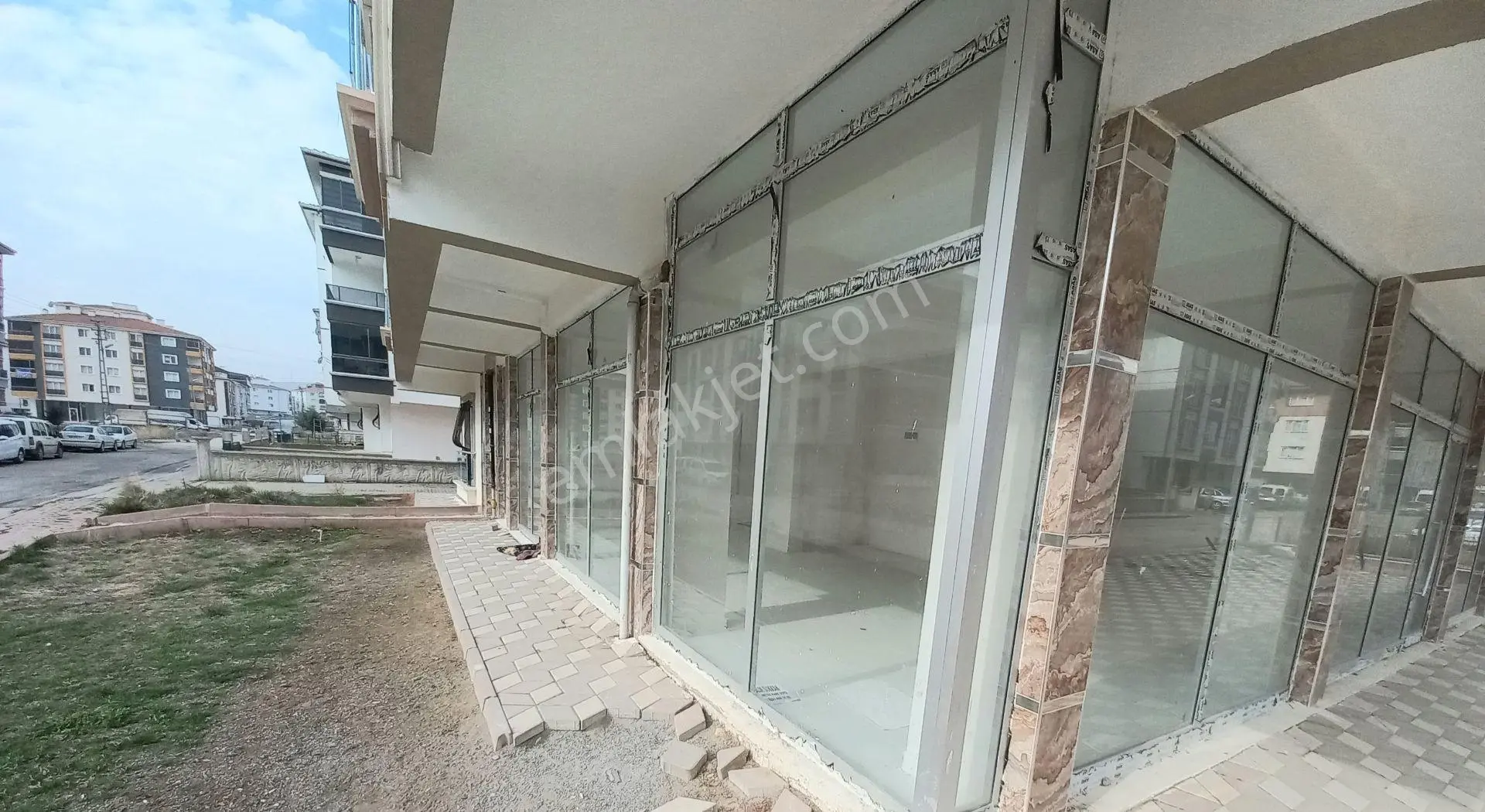 Ankara Sincan Yenikent M. Kemal Mah. 100 M2 Dükkan 70 M2 Depolu - Görsel 2