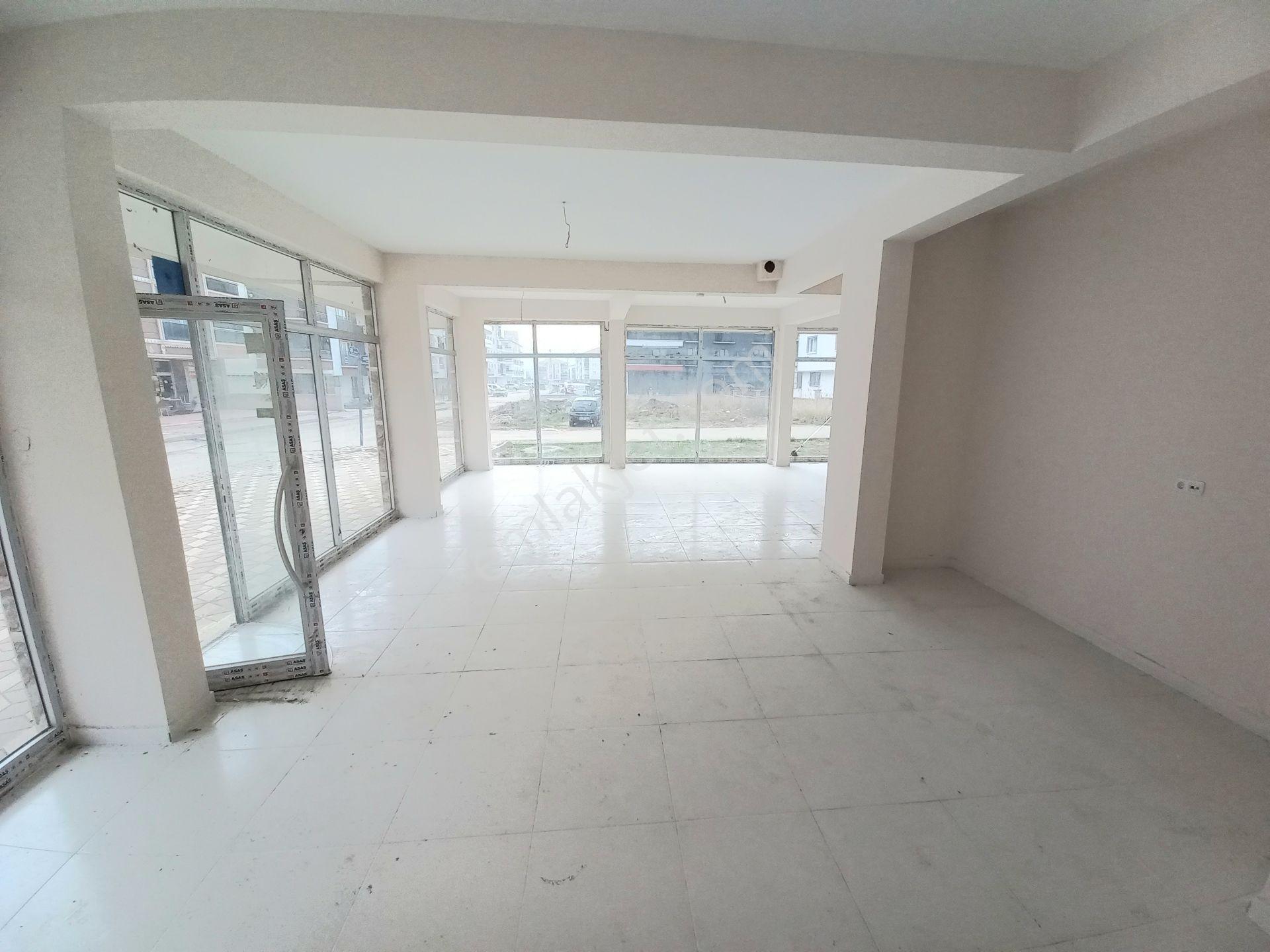 Ankara Sincan Yenikent M. Kemal Mah. 100 M2 Dükkan 70 M2 Depolu - Görsel 5