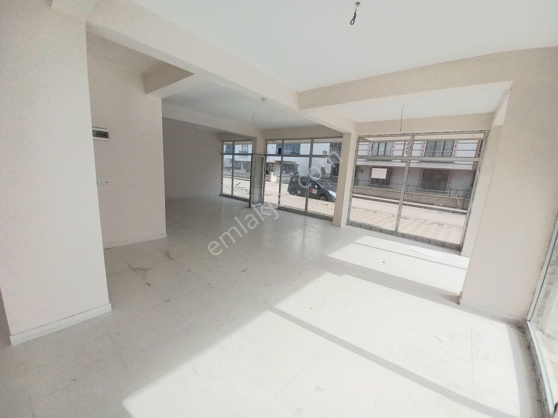 Ankara Sincan Yenikent M. Kemal Mah. 100 M2 Dükkan 70 M2 Depolu - Görsel 10