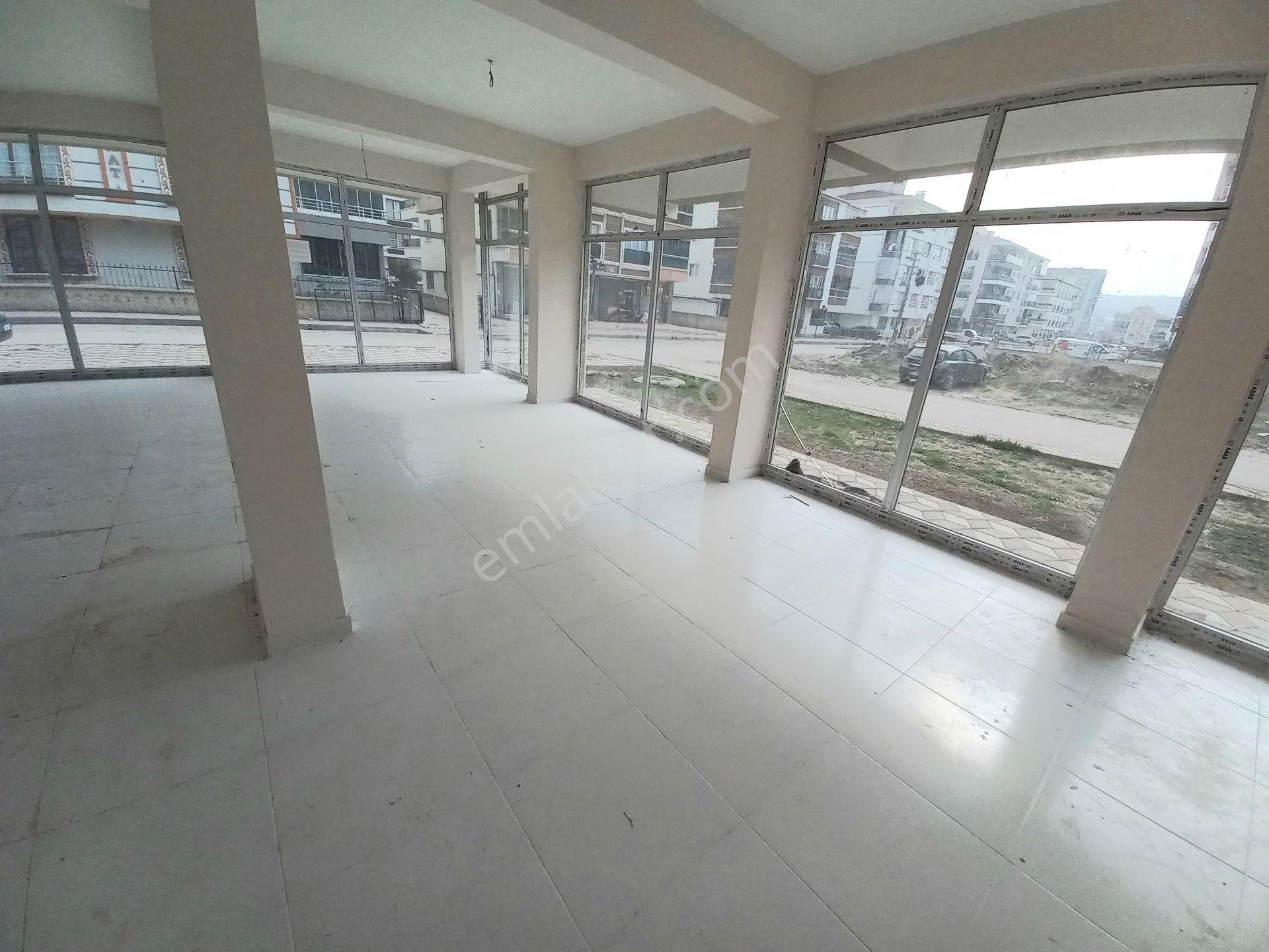 Ankara Sincan Yenikent M. Kemal Mah. 100 M2 Dükkan 70 M2 Depolu - Görsel 13