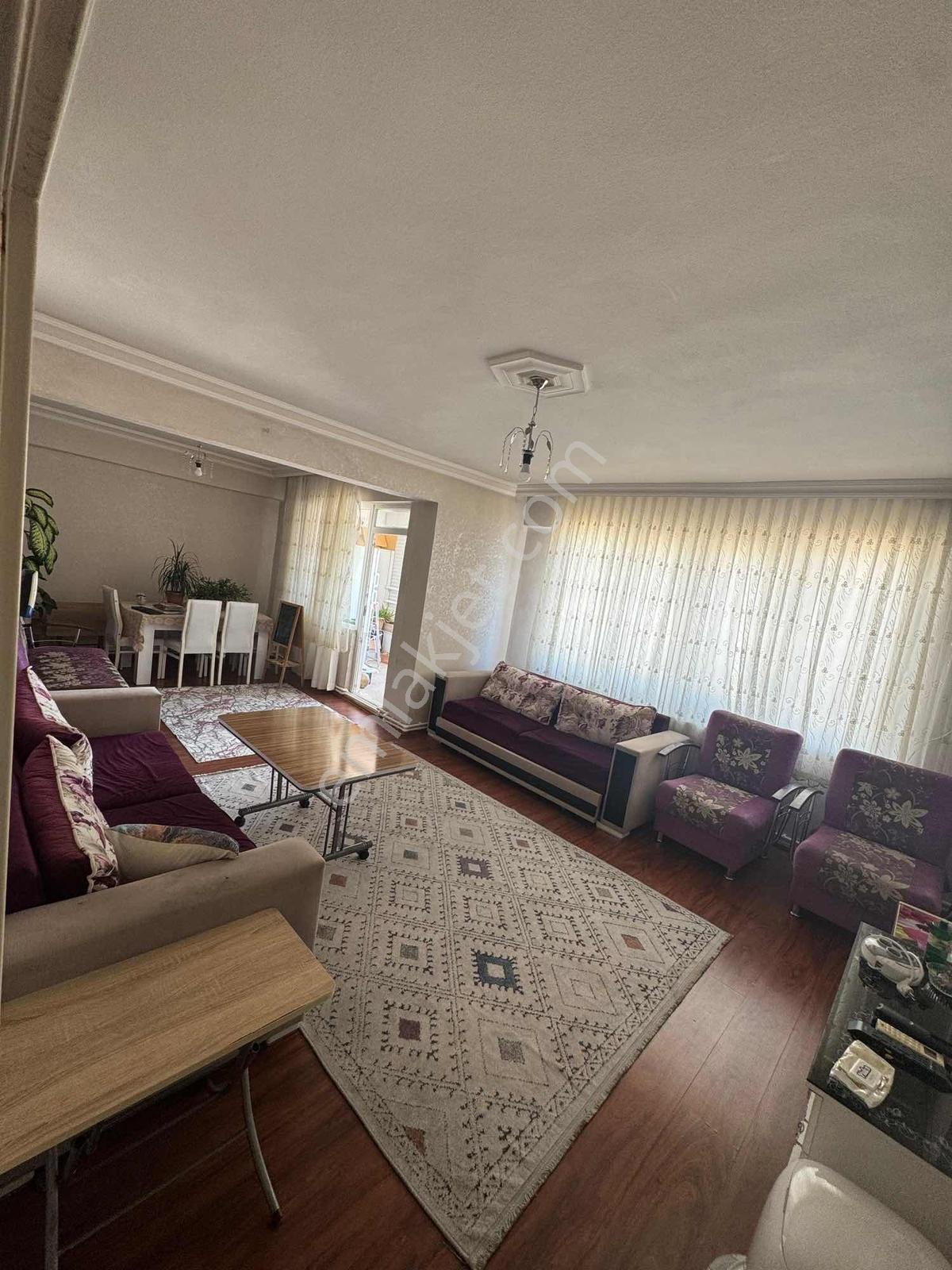 Düdenbaşı Mah Ara Kat Geniş Daire