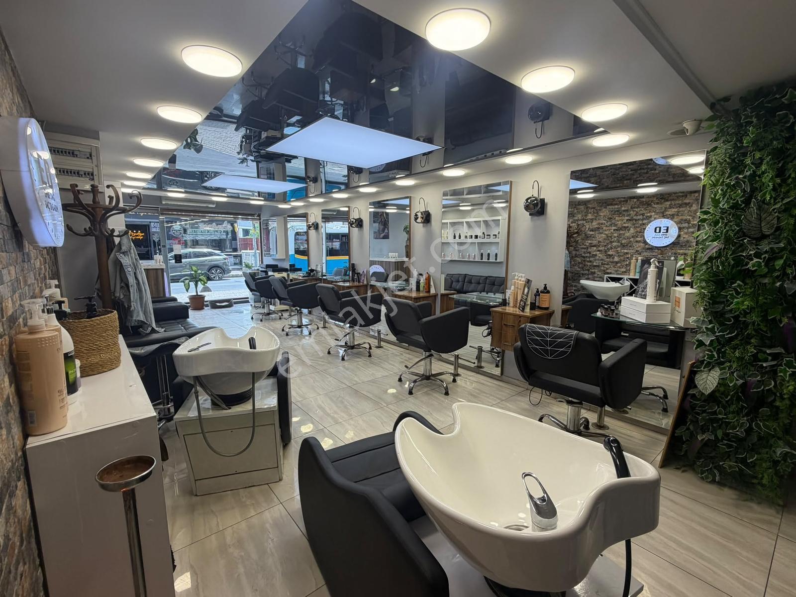 Yıldız Cad Üzeri Ful Eşyalı 2katlı Devren Kiralık Kuaför Salonu - Görsel 23