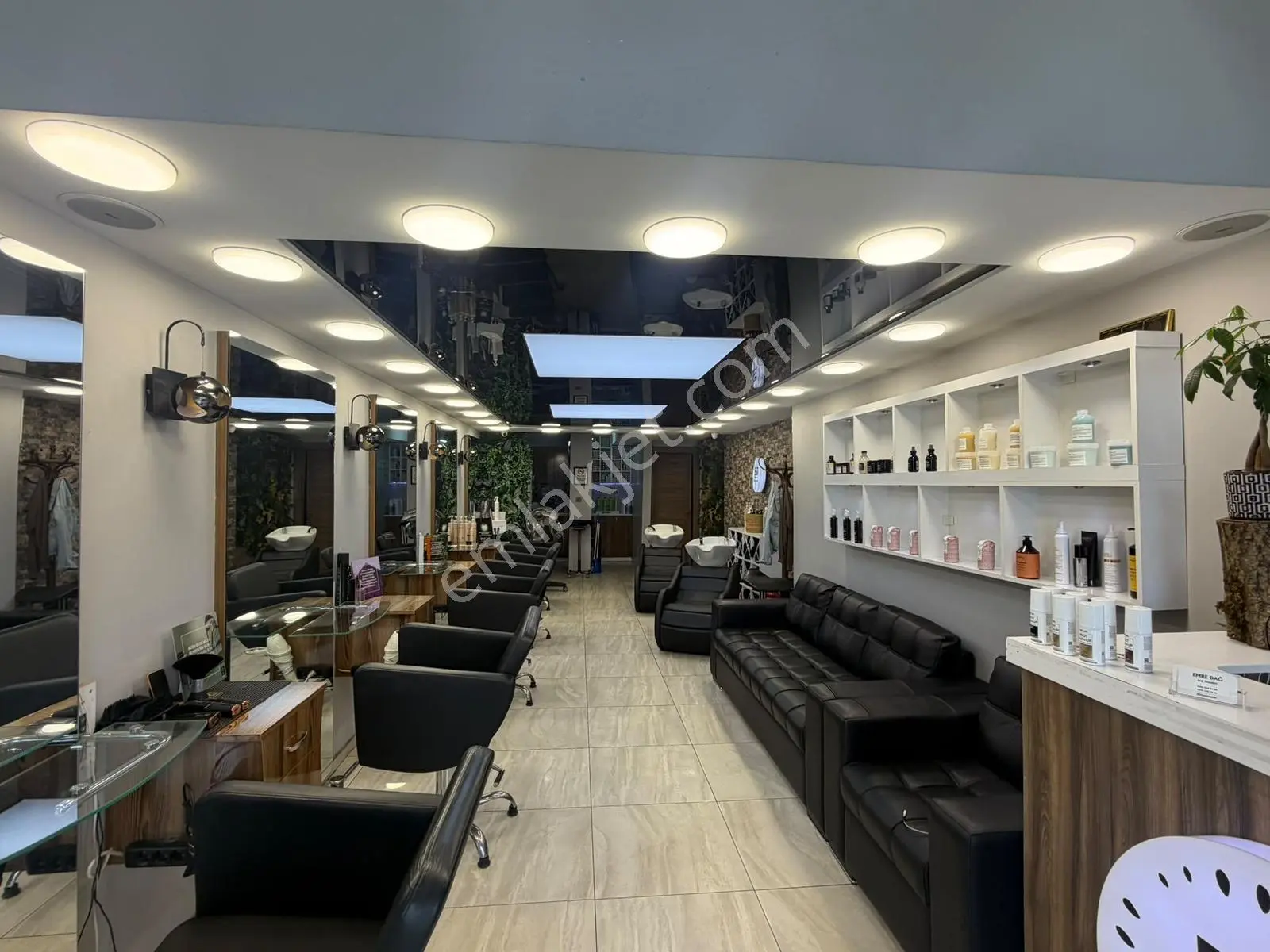 Yıldız Cad Üzeri Ful Eşyalı 2katlı Devren Kiralık Kuaför Salonu