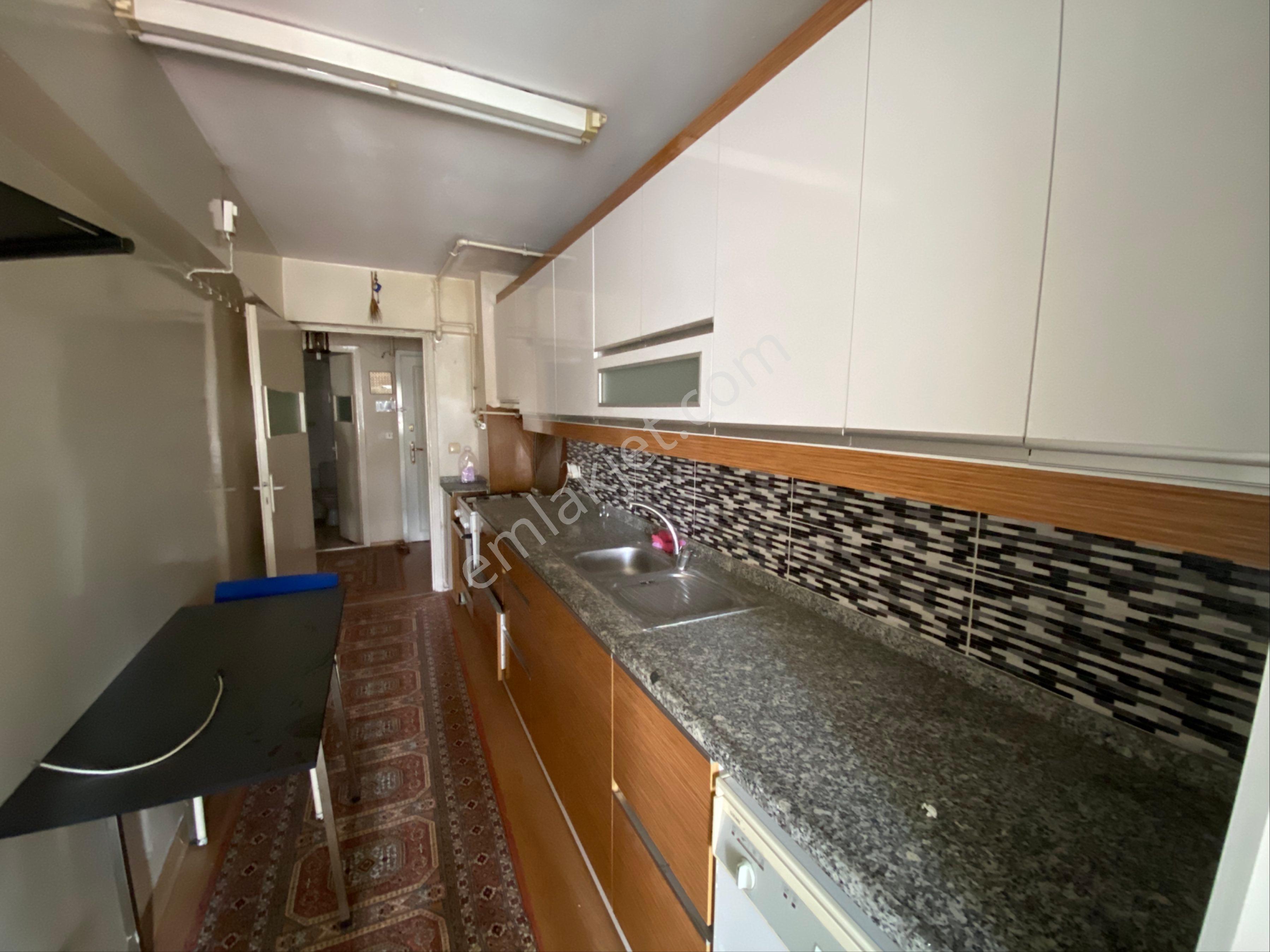 Tur/max Emlaktan Karabağlar Basın Sitesinde Eşyalı Kiralık Daire - Görsel 3
