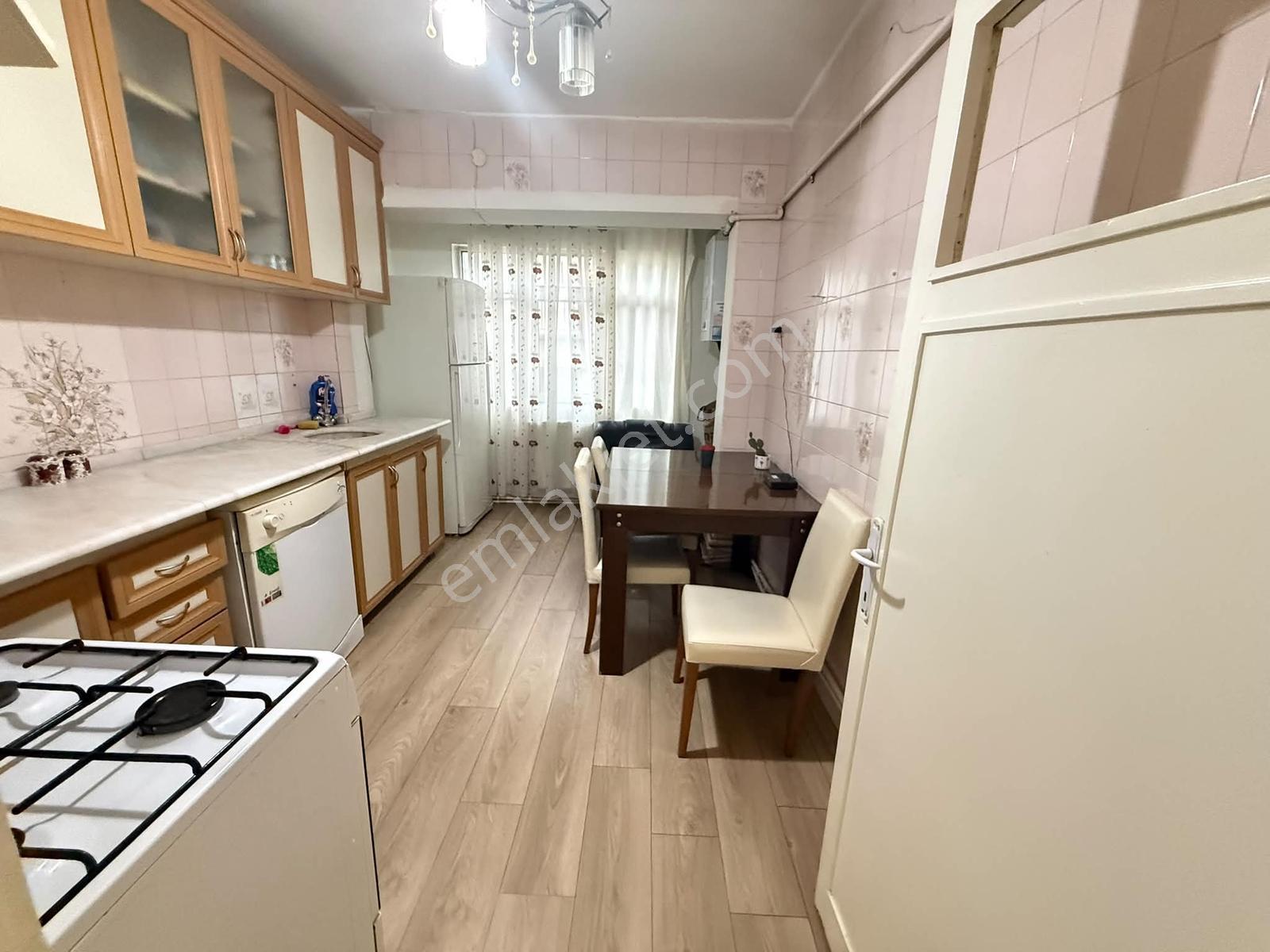 Vatan'da Kuyubaşı Metro Yakını Tam Eşyalı Bağımsız Kiralık Daire - Görsel 12
