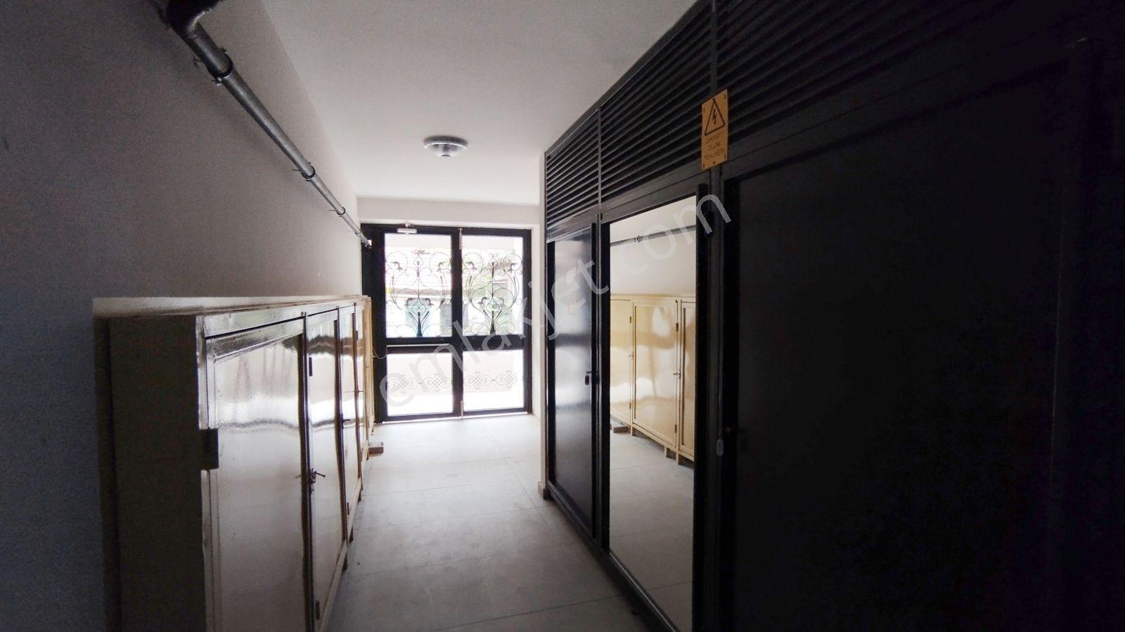Seyrek'te Eşyasız 1+1 Kiralık Daire Fırsatı - Görsel 9