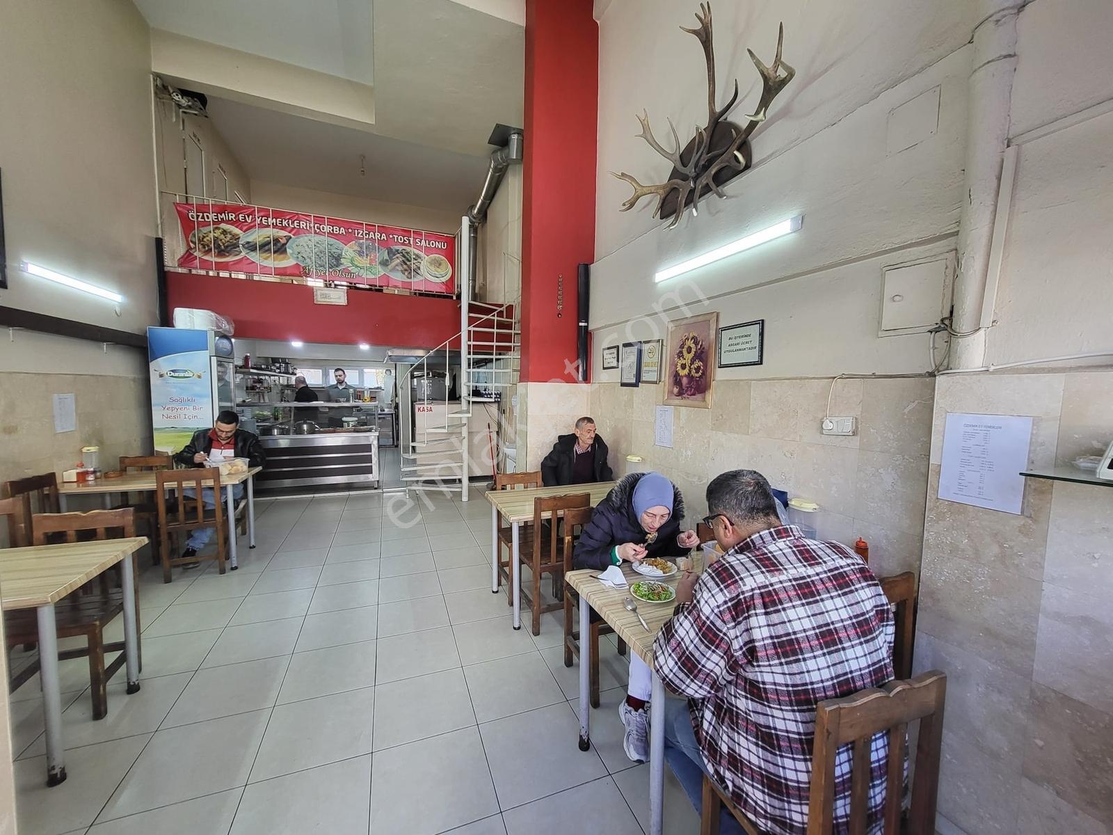 Şehzade'den İnönü Caddesinde Devren Kiralık Lokanta - Görsel 2