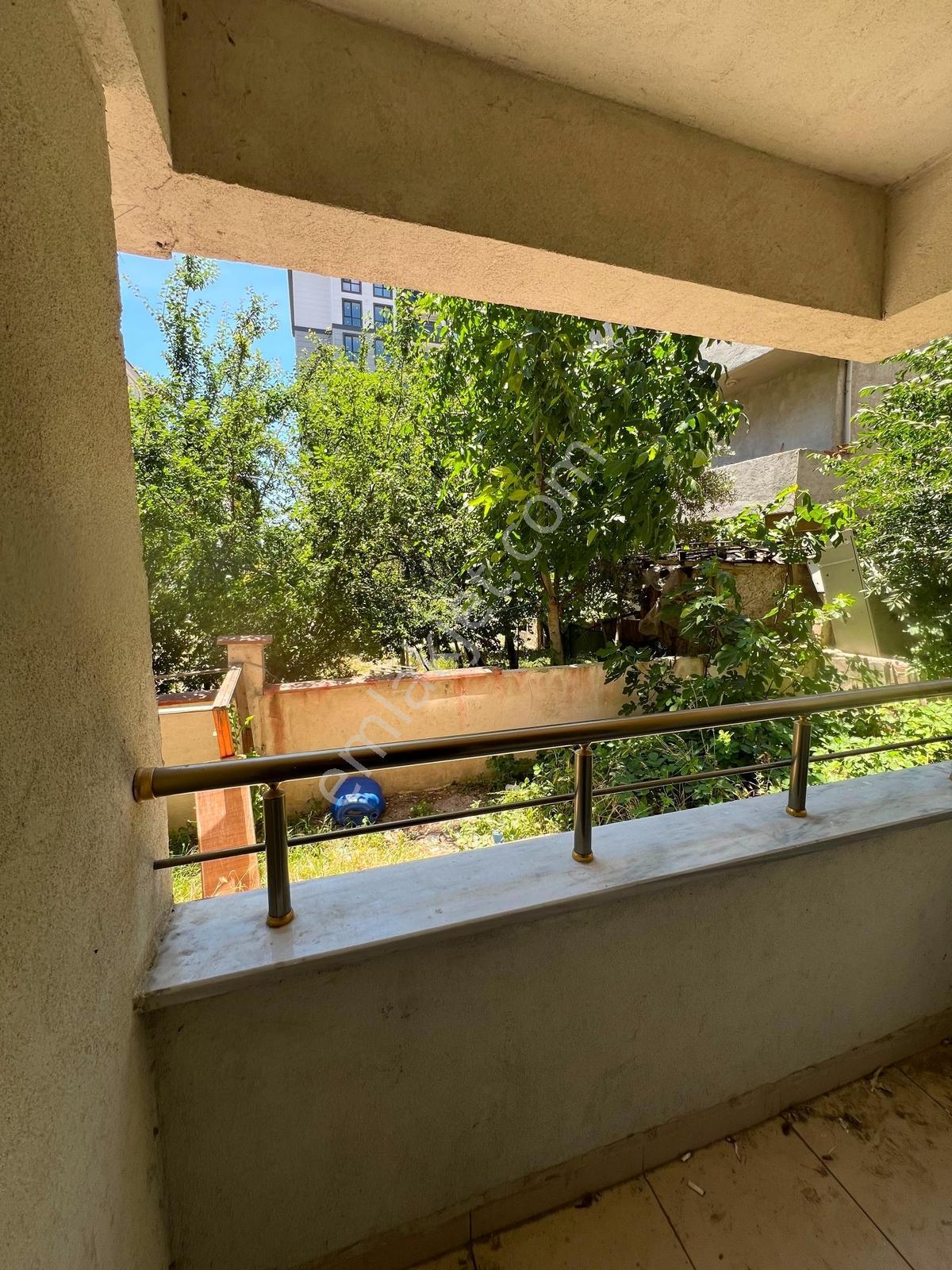 Ergünlerden Narin Caddesinde 3+1 160m2 Balkonlu Kiralık Daire - Görsel 19
