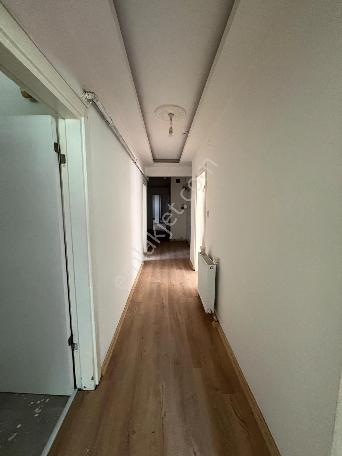 Ergünlerden Narin Caddesinde 3+1 160m2 Balkonlu Kiralık Daire - Görsel 11