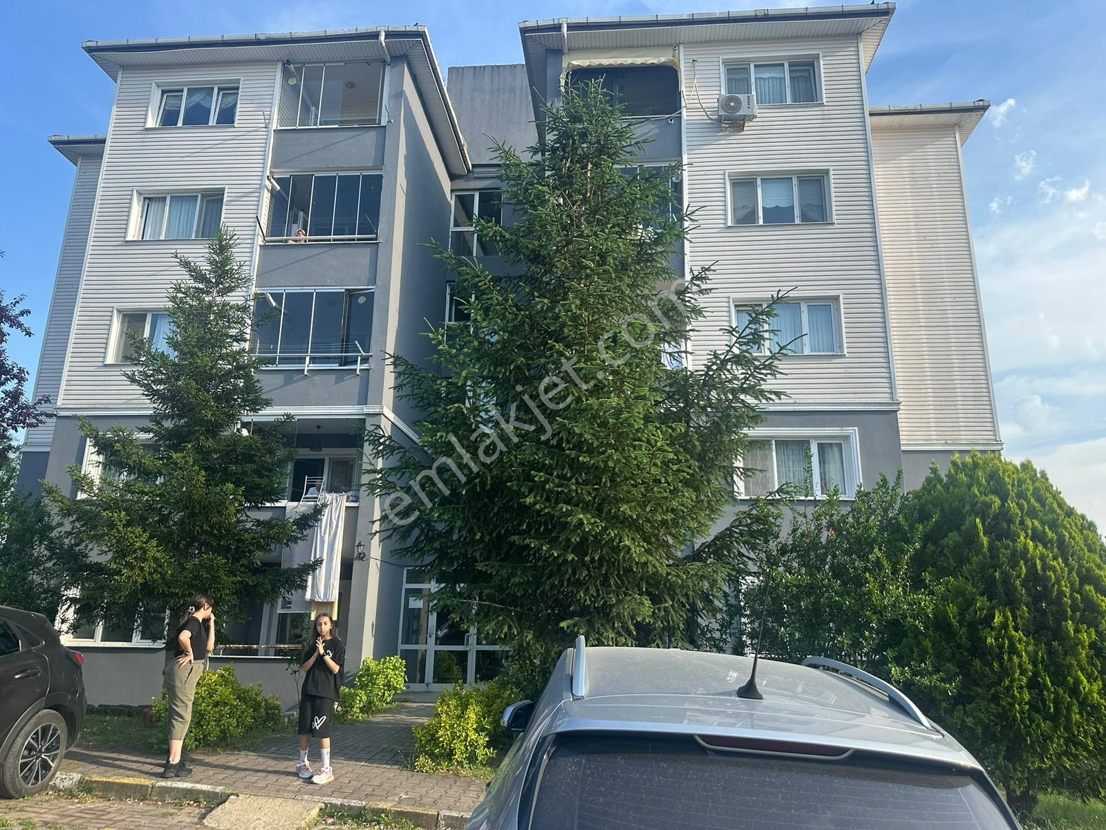 Korucuk İdeal Kent Sitesinde Satılık Bakımlı Asansörlü Daire