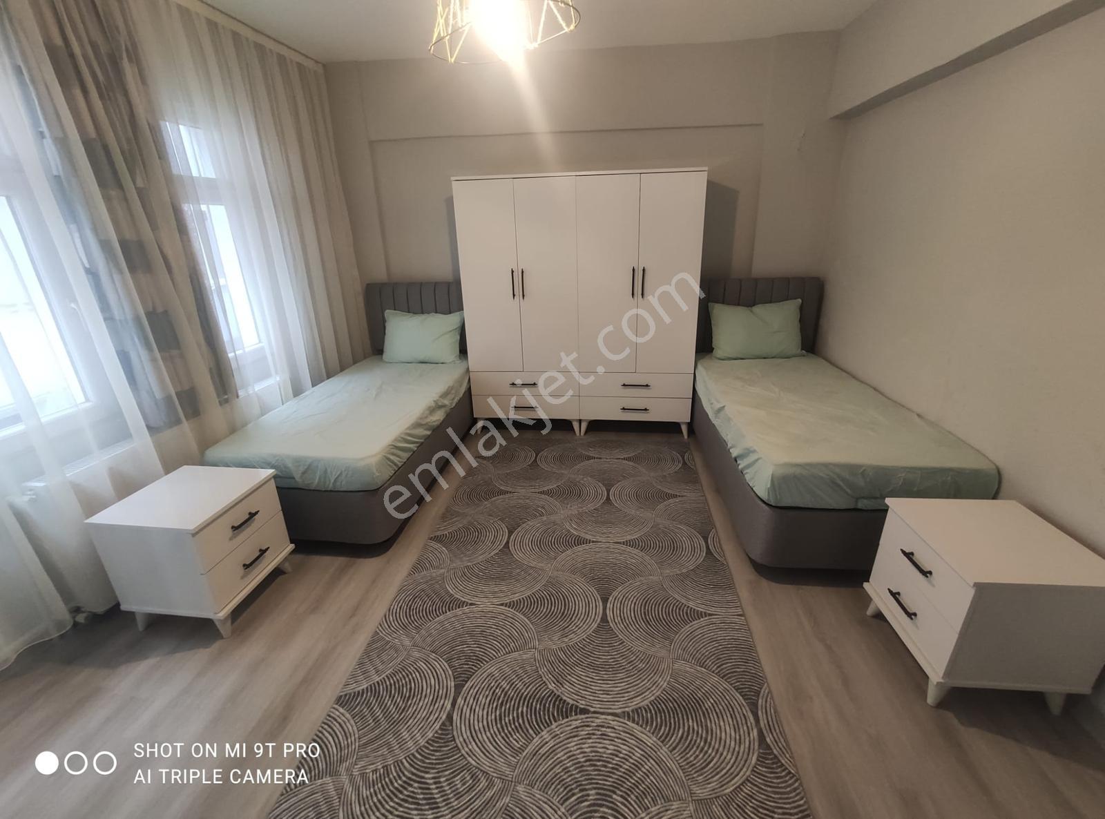 Serdivan Mavi Durakta Depozitosuz Bayanlara Özel Kiralık Apart - Görsel 2