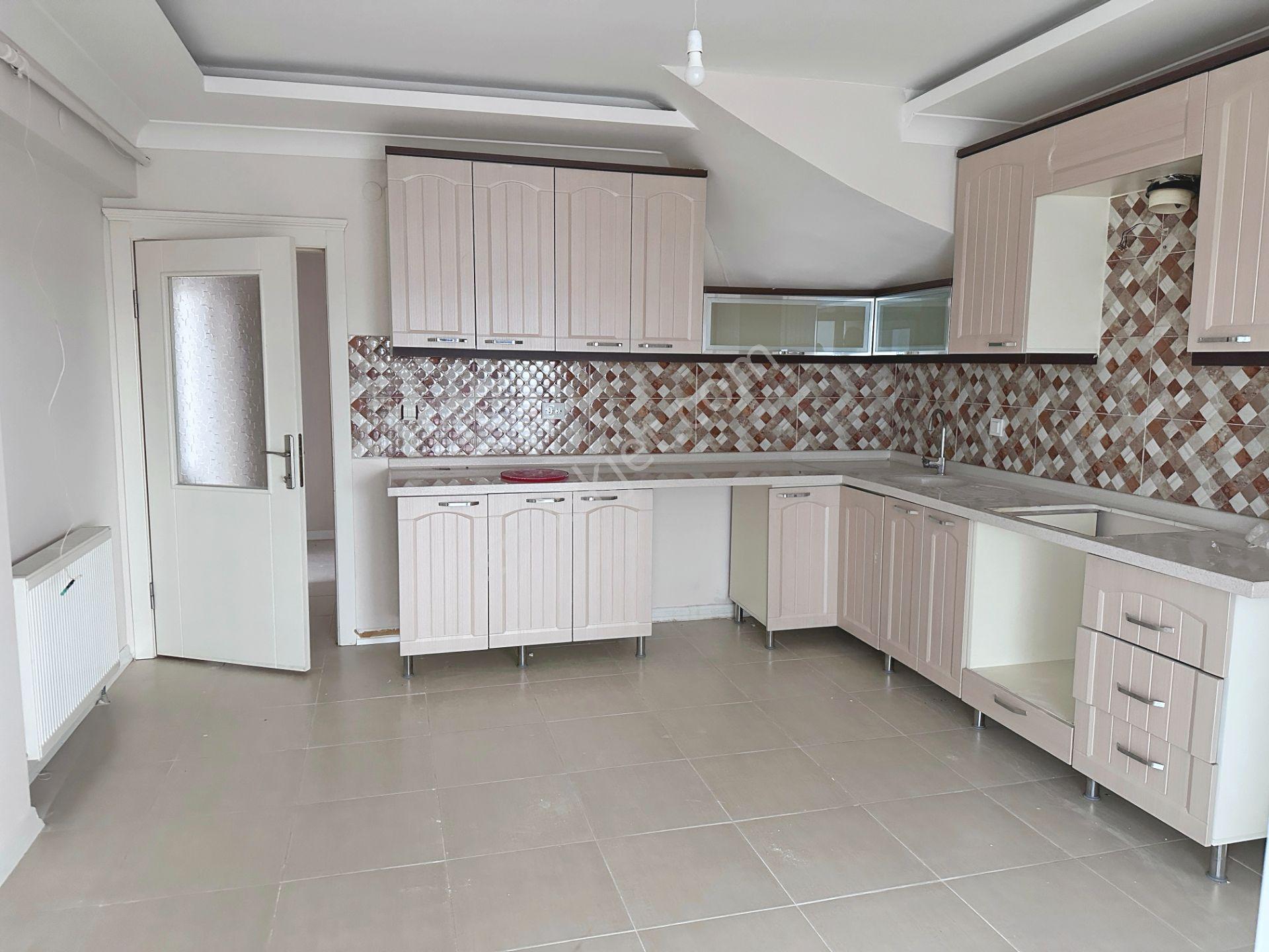 Kartaltepe Mah. Site İçinde Manzaralı Önü Açık 3+1 Satılık Dublex - Görsel 13