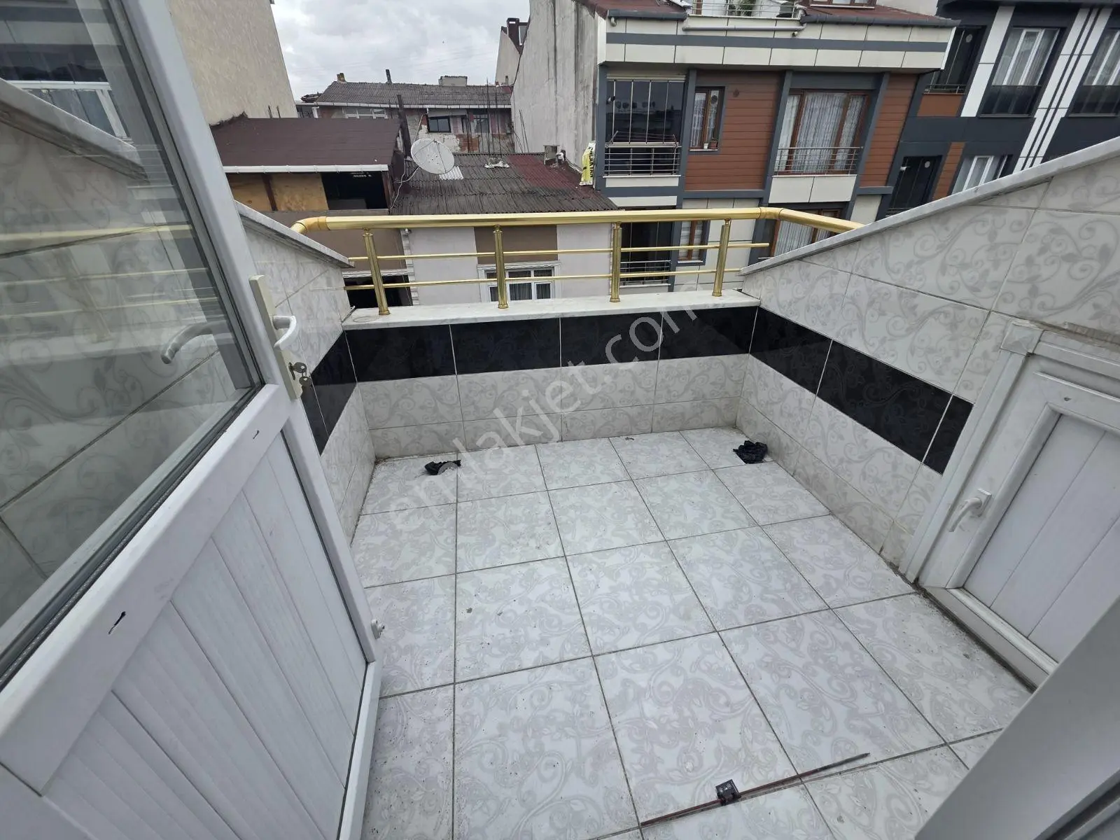 Mimar Emlak'tan Kiralık 3+2 130m² Dubleks Daire - Görsel 10
