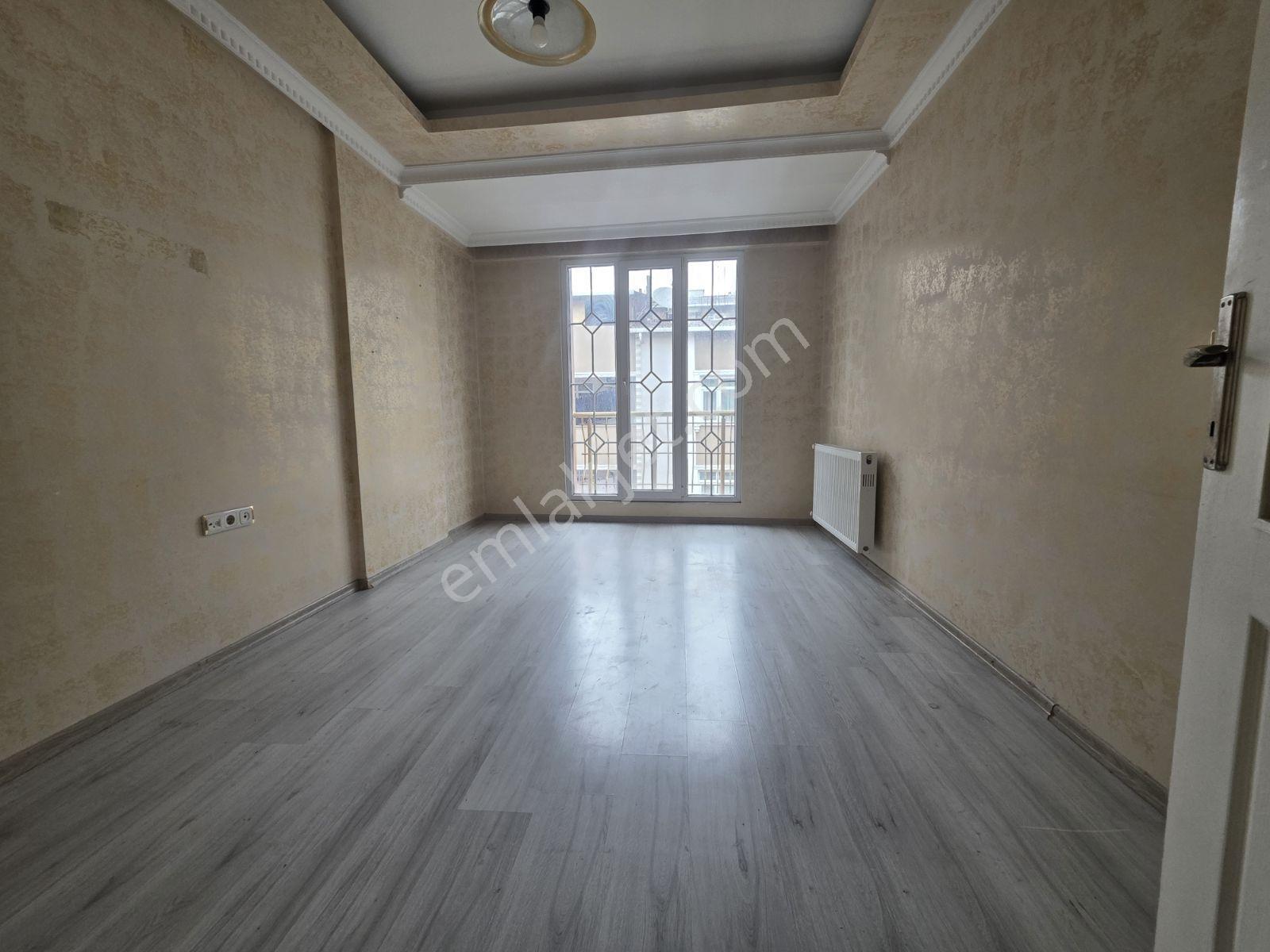 Mimar Emlak'tan Kiralık 3+2 130m² Dubleks Daire
