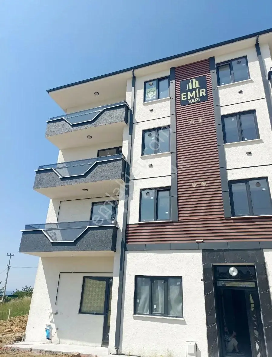 ""gazi Emlak""hastane Altı 2+1 Sıfır Deniz Manz Ebeveyn Banyolu