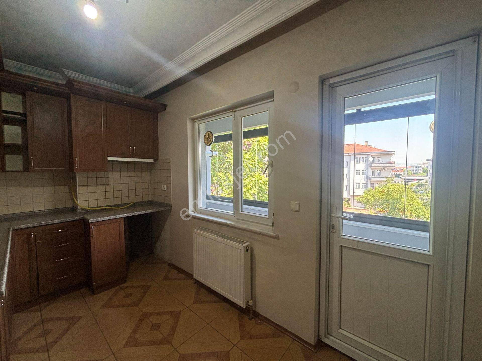 Kültür Mahallesi'nde 3+1 140 M² Kiralık Geniş Ve Ferah Daire - Görsel 8