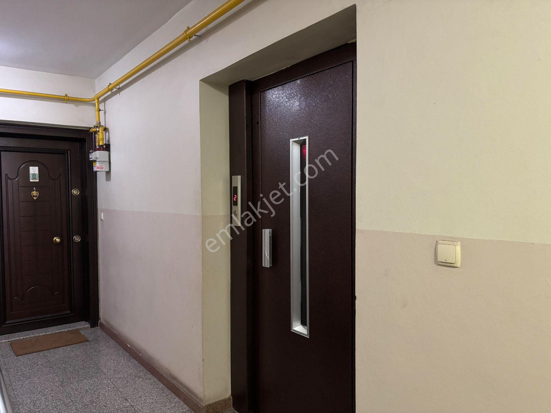 Kültür Mahallesi'nde 3+1 140 M² Kiralık Geniş Ve Ferah Daire - Görsel 24