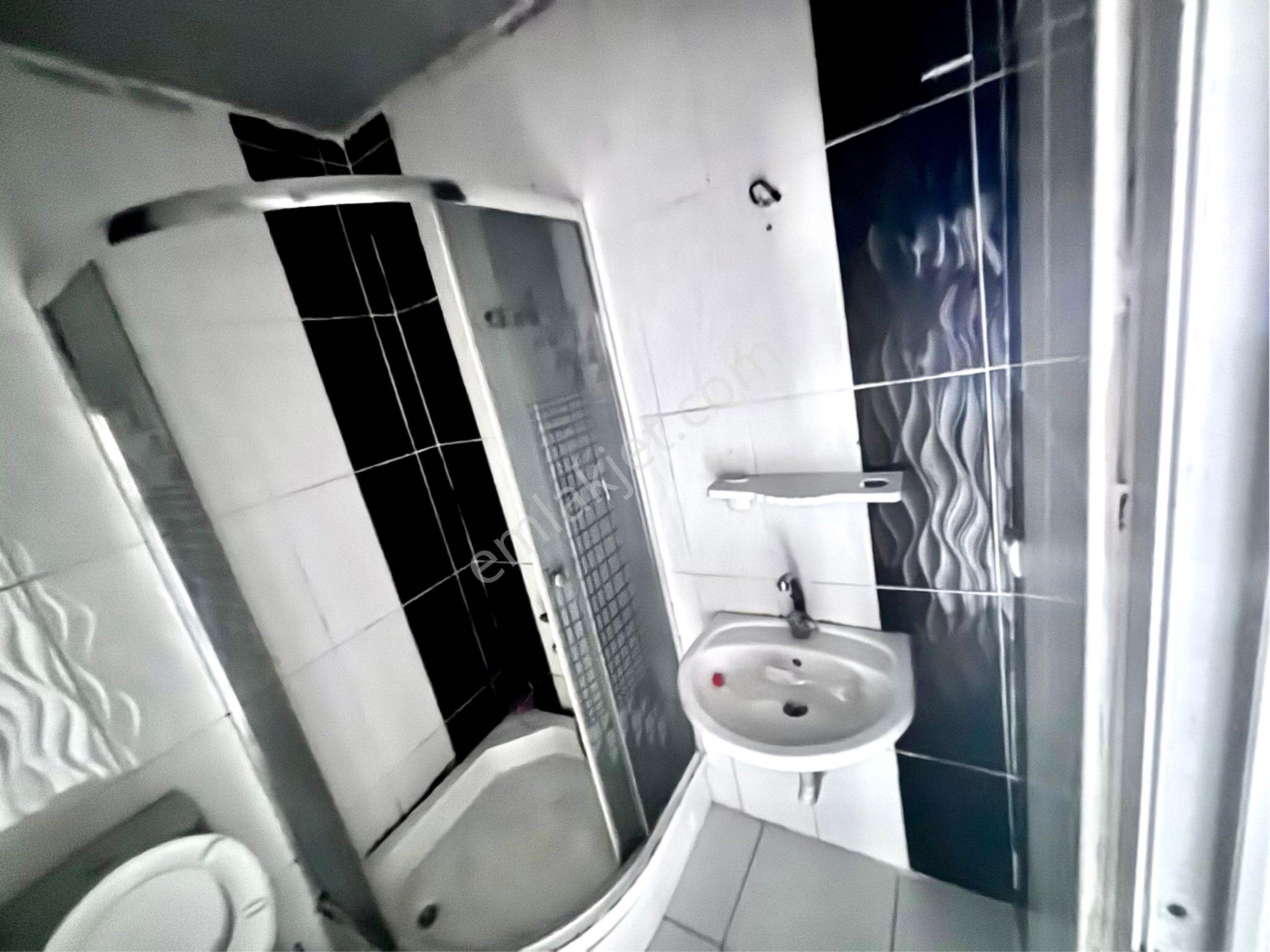 Bahçeşehir Mobilyacılar Çarşı Karsısı Bahçe Katı Kiralık Daire 1+1 50m2 - Görsel 10