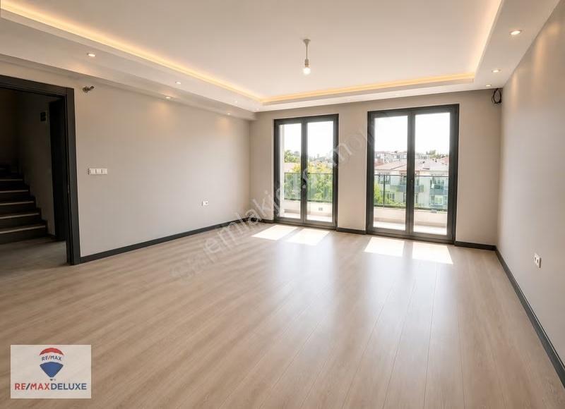 Kartepe Ertuğrul Gazi Mahallesinde Eğimsiz Dubleks Daire - Görsel 8