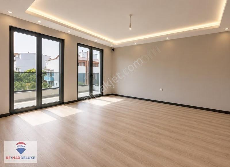 Kartepe Ertuğrul Gazi Mahallesinde Eğimsiz Dubleks Daire - Görsel 14