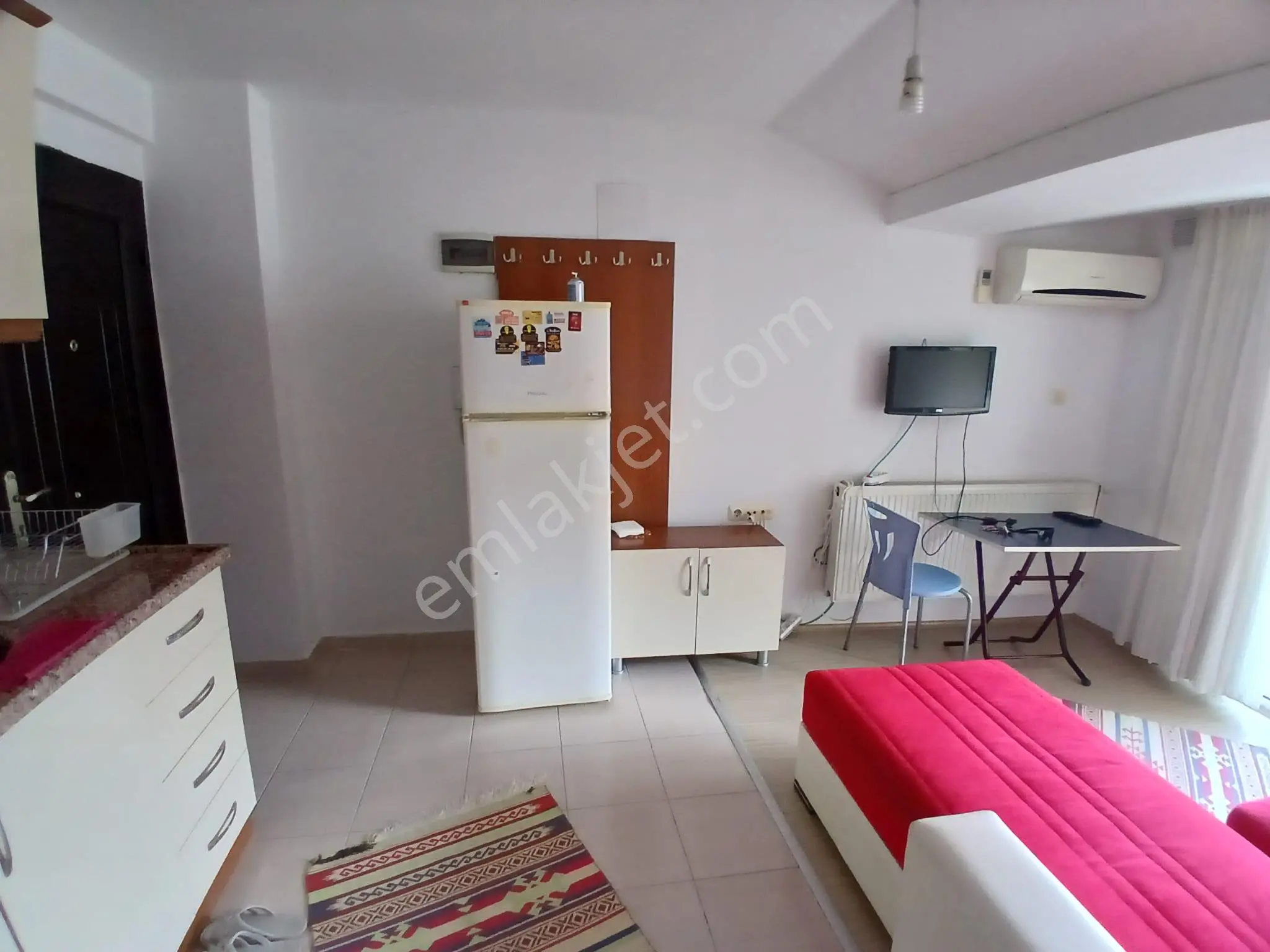 Ender Uysal Gayrimenkulden Kapmpüste Yakıt İnternet Dahil Klimalı Balkonlu 1+1 Kiralıık Apart... - Görsel 4