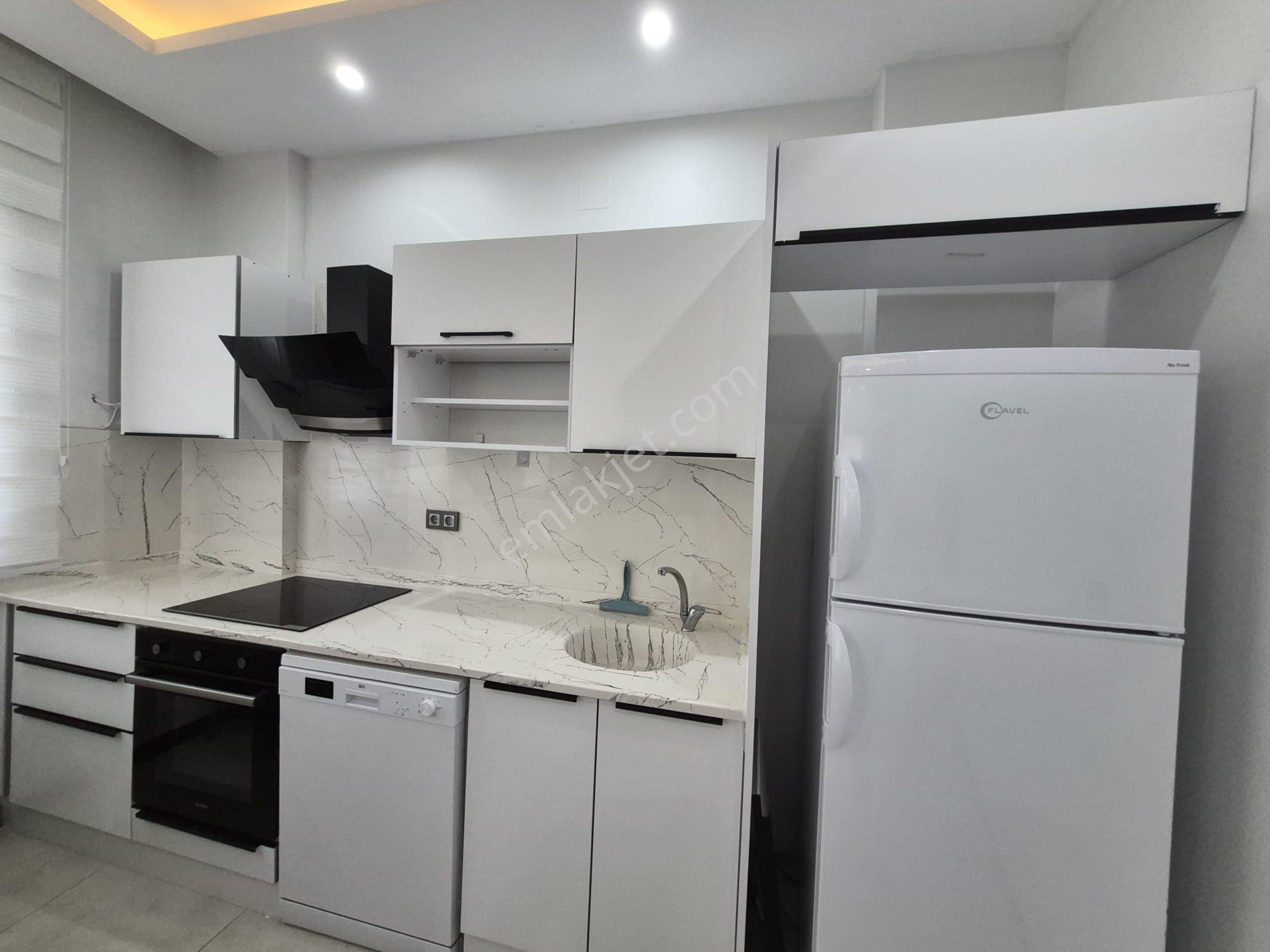 Baraj Yolunda Apartman Dairesi İçerisinde Eşyalı Kiralık 2+1 - Görsel 8