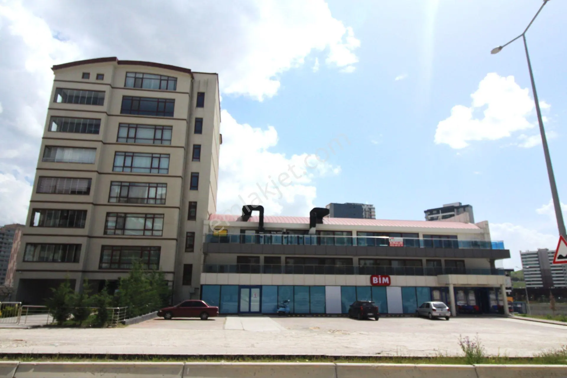 Kurumsal Kiralık Ofis Katları Merkezi Konumda, Geniş Metrajlı - Görsel 3