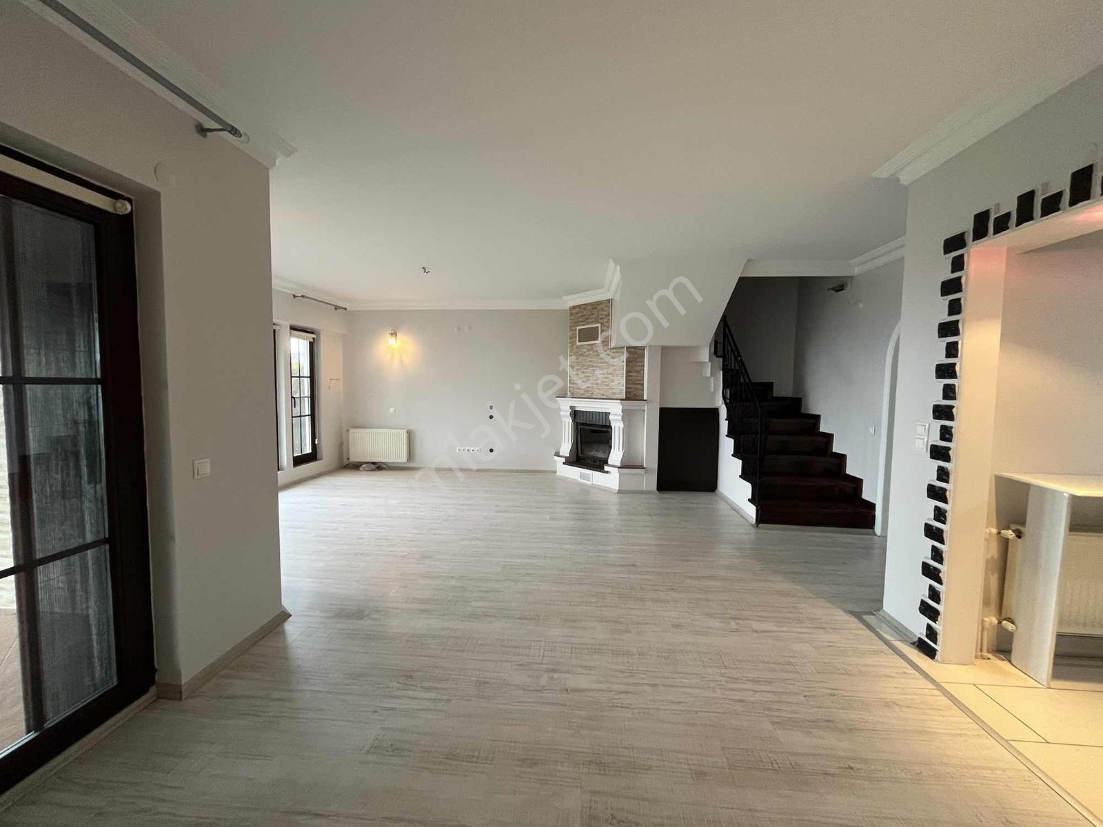 Sakarya Royal'den Doğa Ve Şehir Manzaralı Satılık Villa - Görsel 26