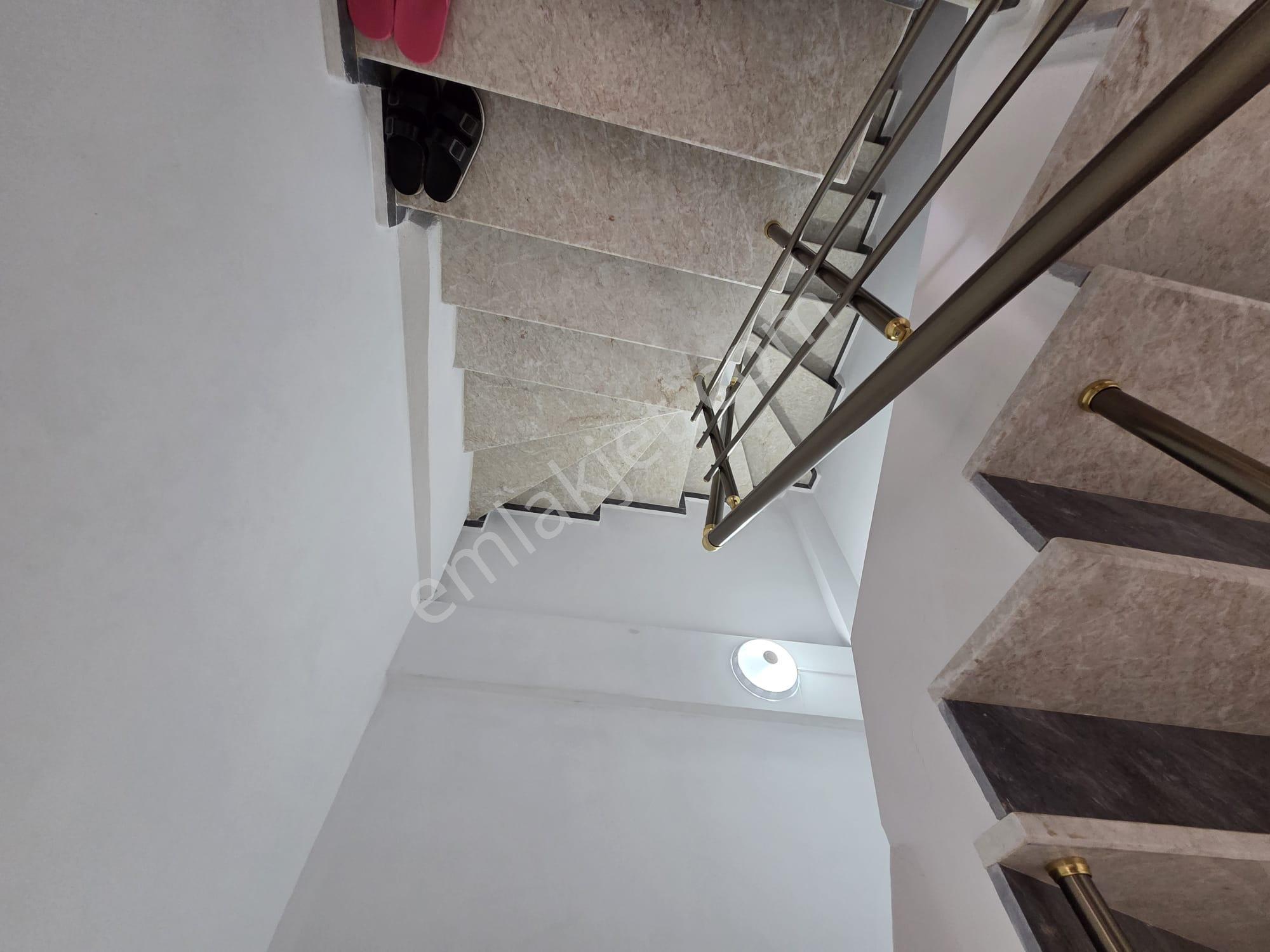 Altınoluk İlkbahar'dan 200m2 Arsa İçinde Deniz Manzaralı Garajlı Bahçeli Lüx Fırsat Villa - Görsel 26