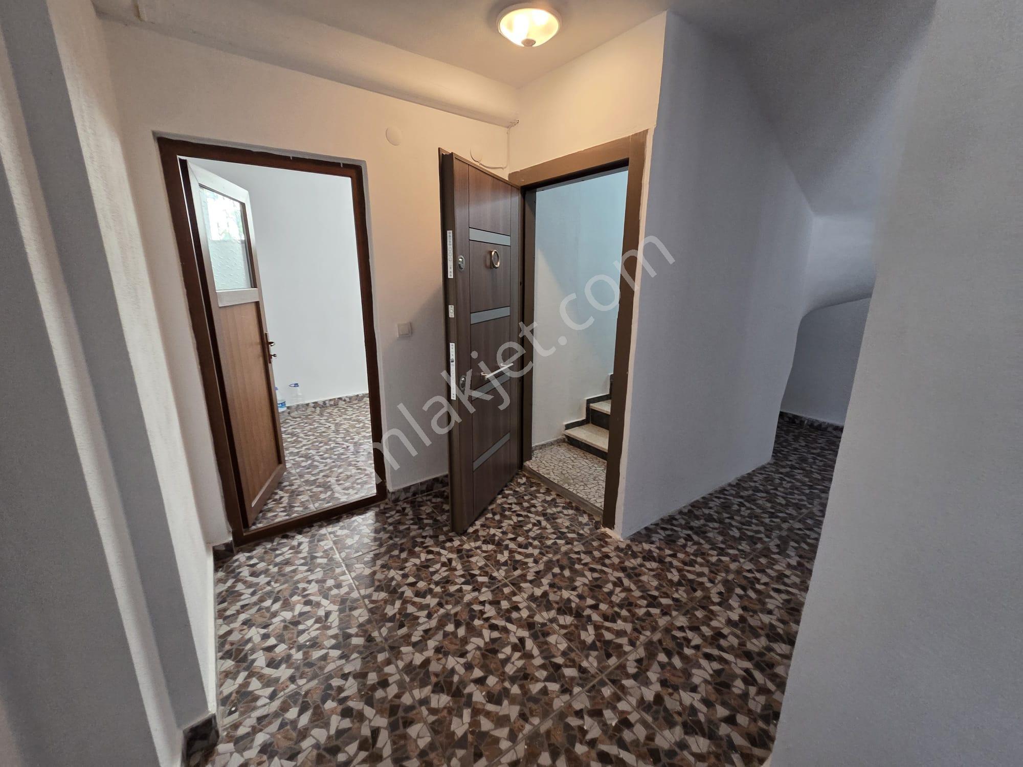 Altınoluk İlkbahar'dan 200m2 Arsa İçinde Deniz Manzaralı Garajlı Bahçeli Lüx Fırsat Villa - Görsel 24