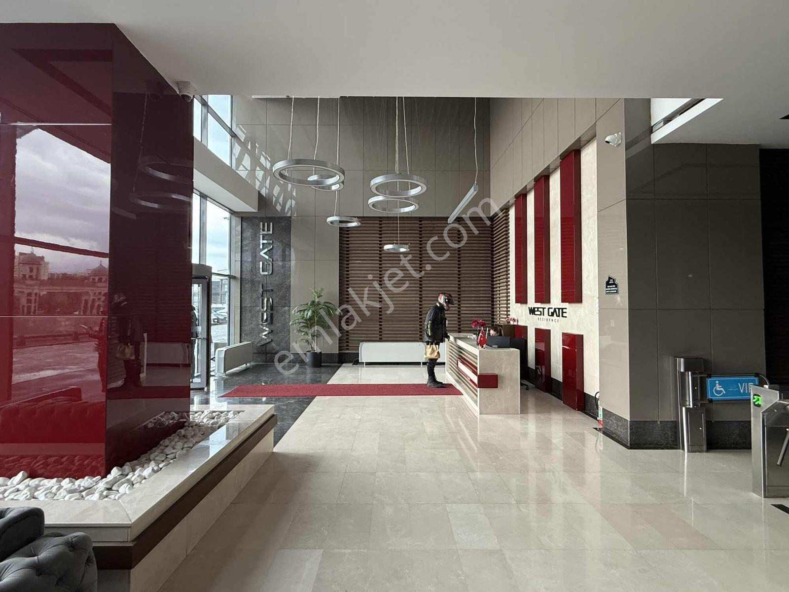 West Gate Resıdence De Manzaralı Full Eşyalık Kiralık 1+1 Daire - Görsel 7