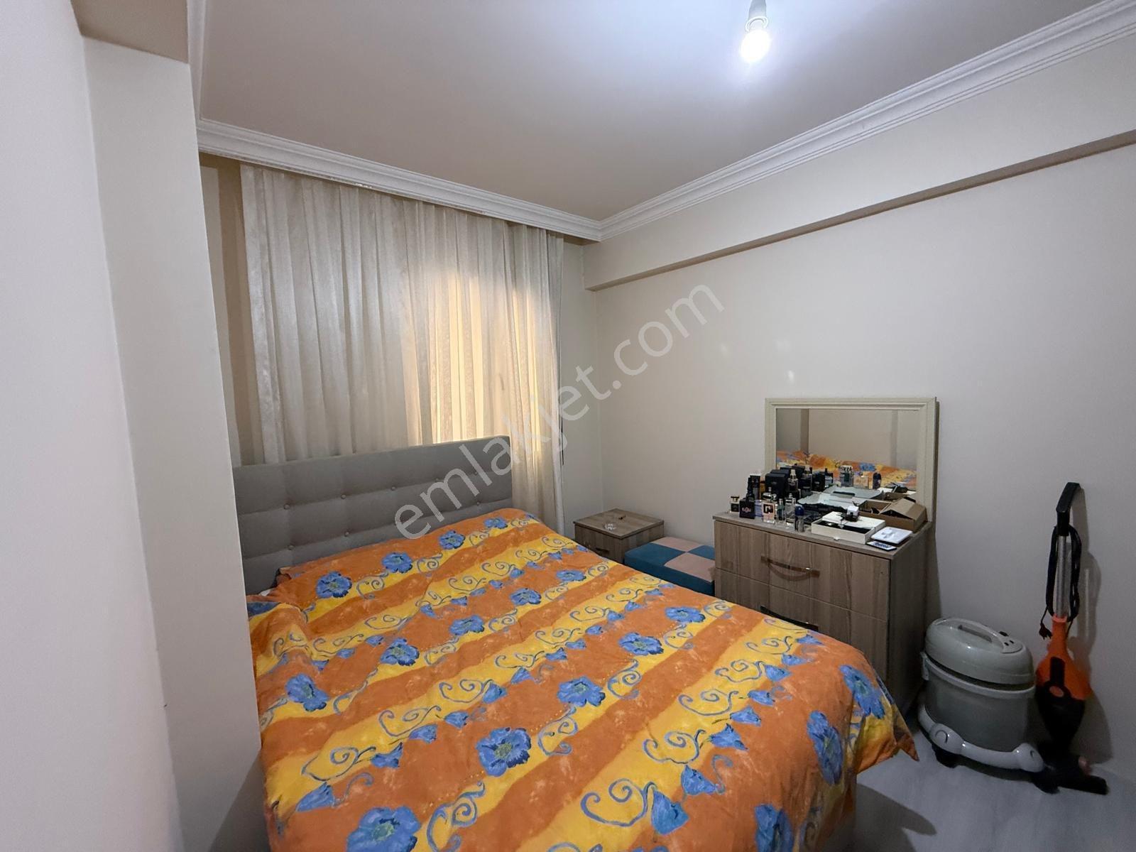 90 Evlerin Arkasında Kiracılı Satılık 1+1 Daire - Görsel 14