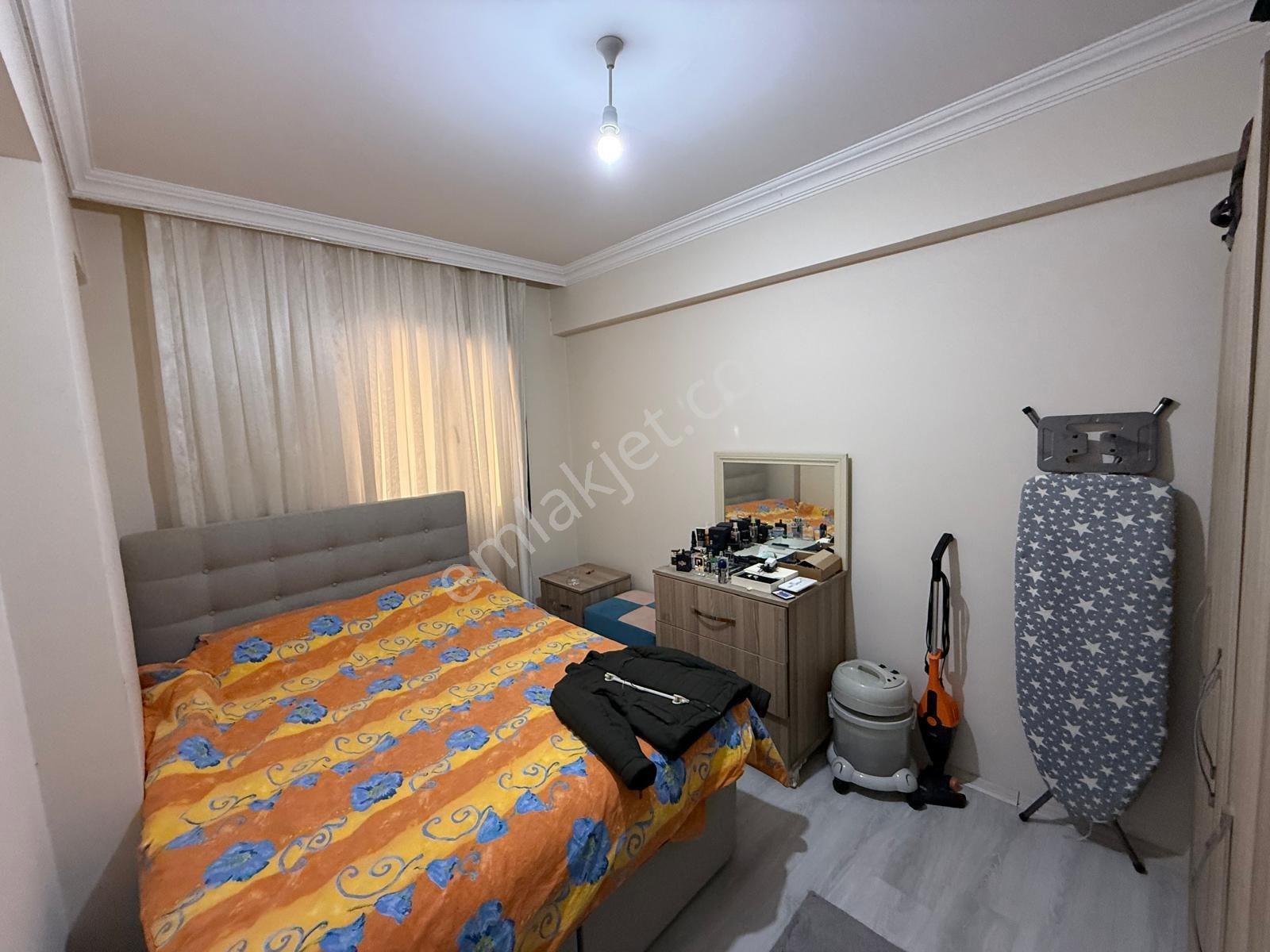 90 Evlerin Arkasında Kiracılı Satılık 1+1 Daire - Görsel 15