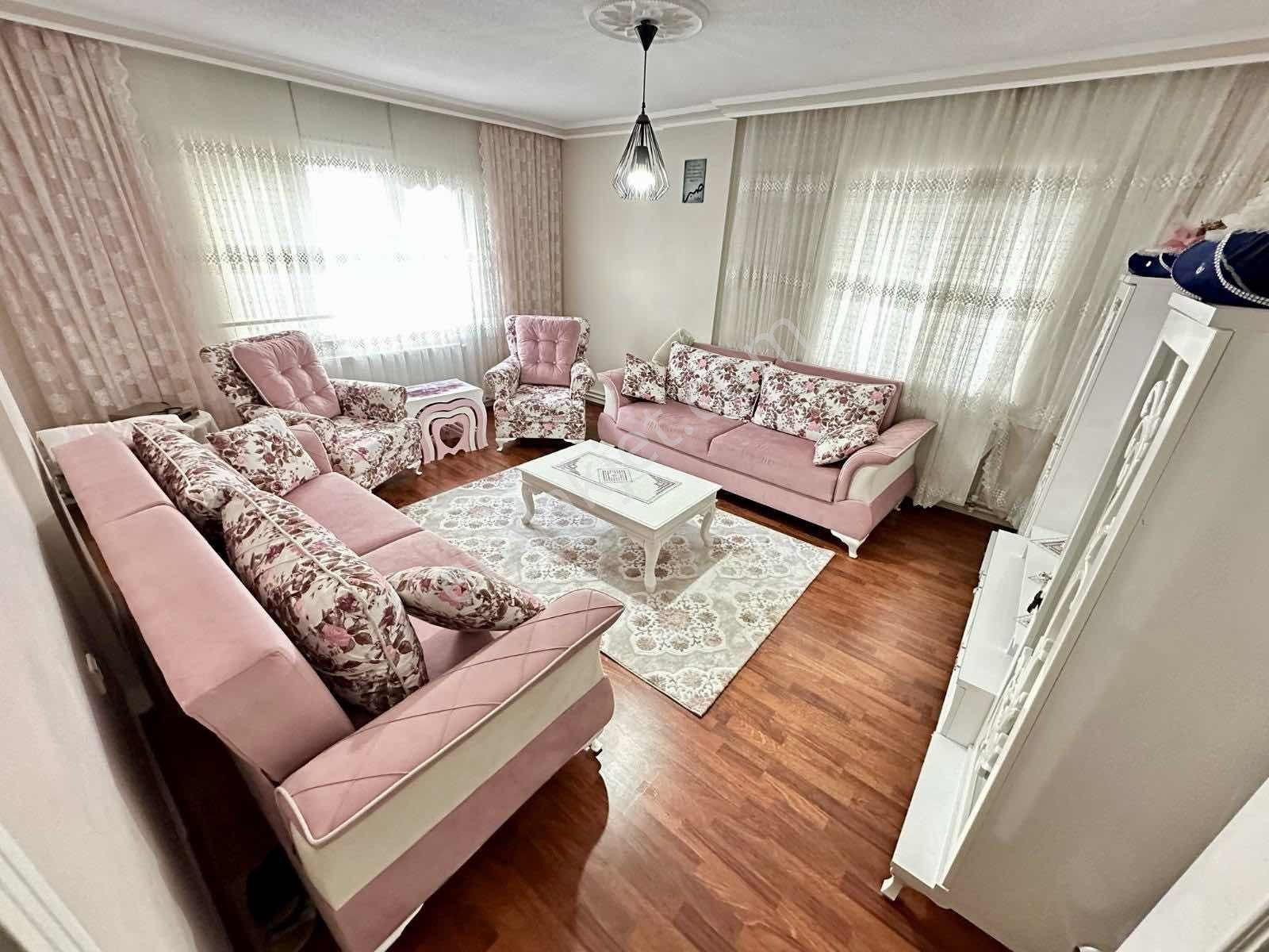 Ulukan'dn Cadde Üzerinde Merkez'e Yürüme Salon Bağımsz Masrafsız - Görsel 12