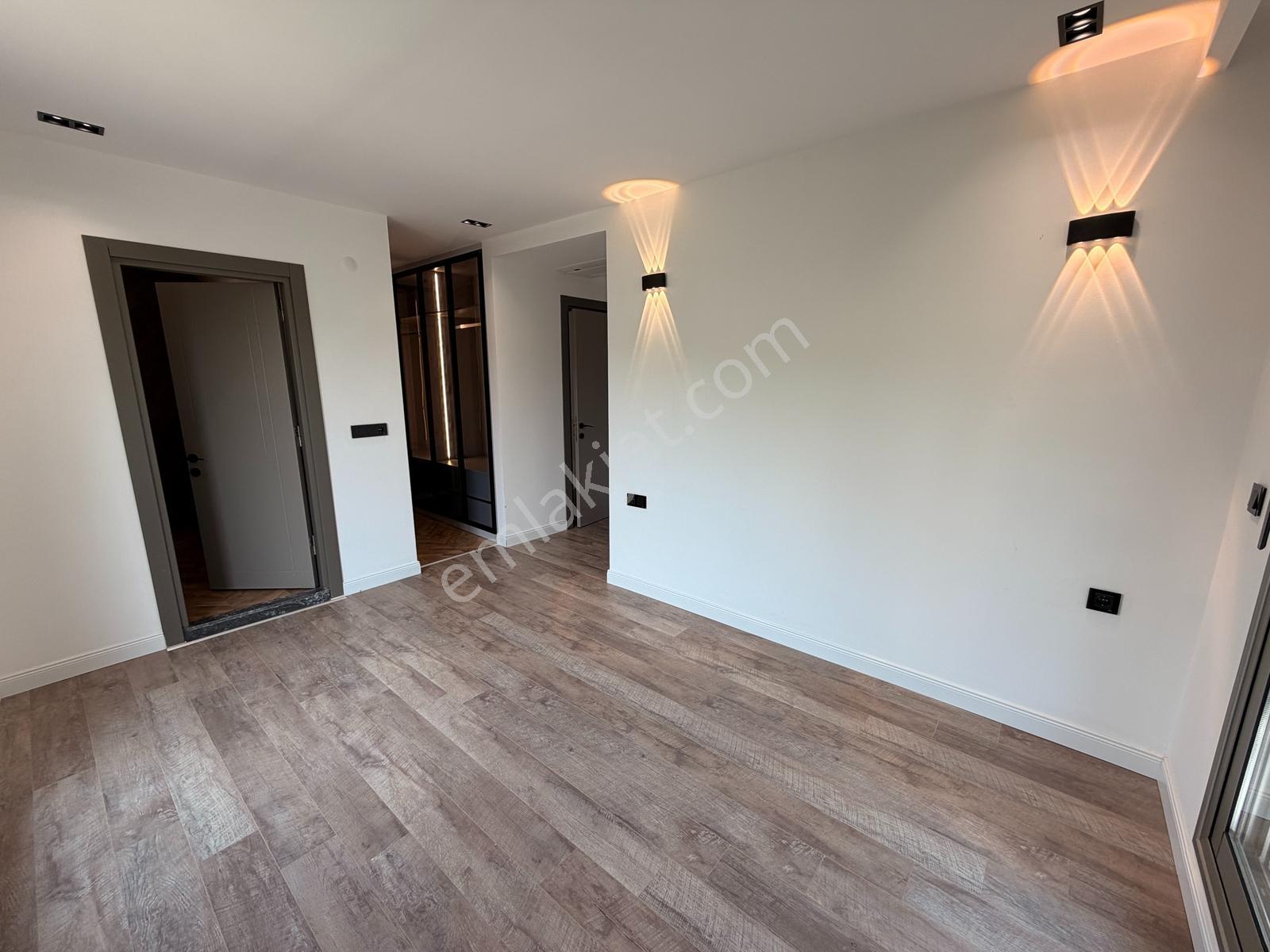 Turyap Urla İskele | İskele Mh.de Lüks Havuzlu Müstakil Kiralık - Görsel 26