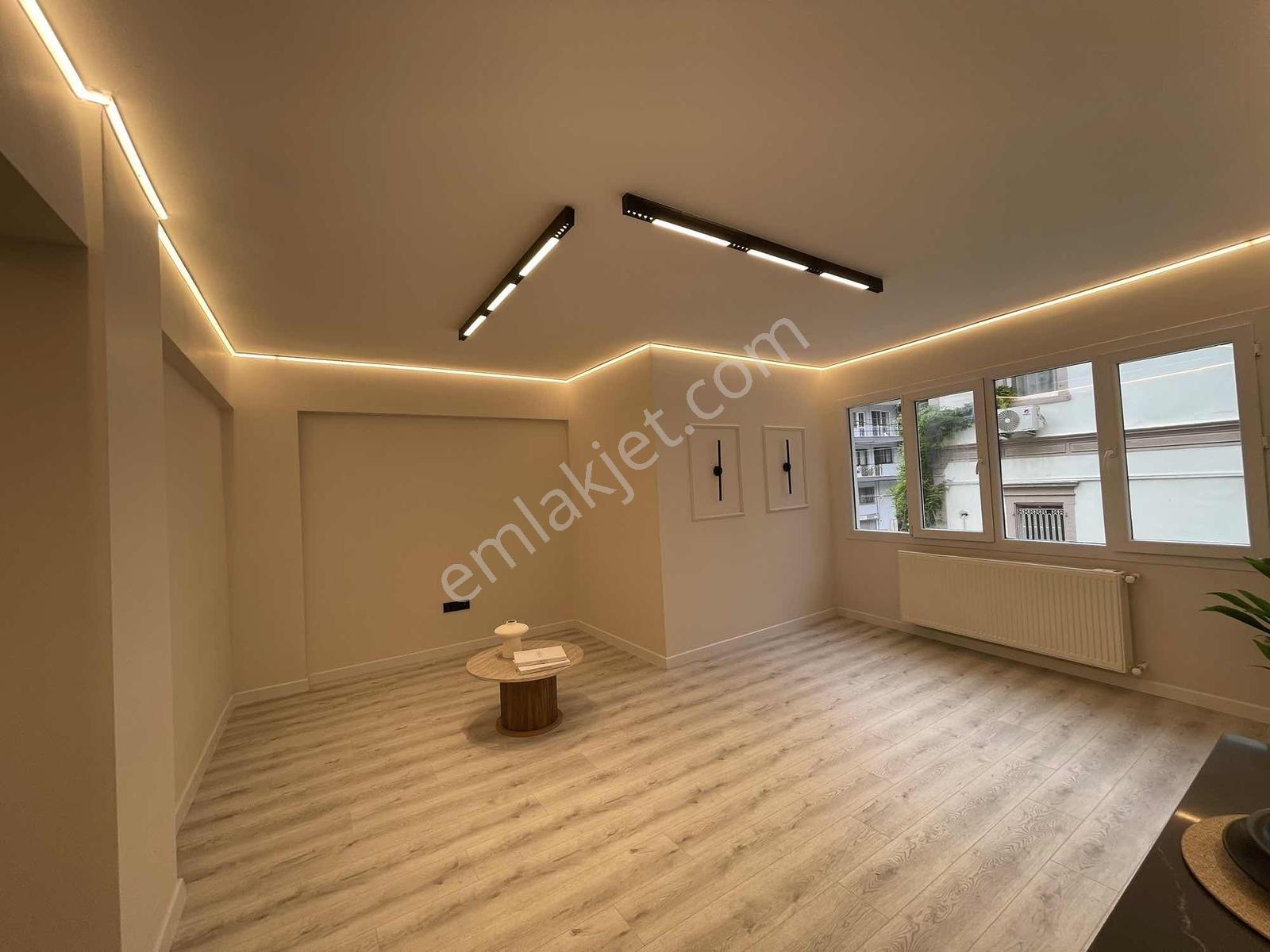 Karantina Meydan Ve Sahil Yakını 3+1 Lüks Yapılı Daire - Görsel 23