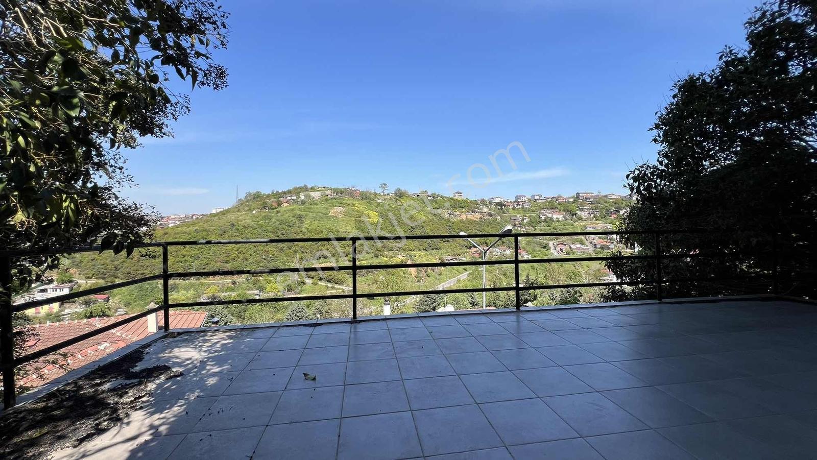 Üsküdar Çengelköy Ata-2 Sitesinde 350 M2 Tripleks Villa - Görsel 5