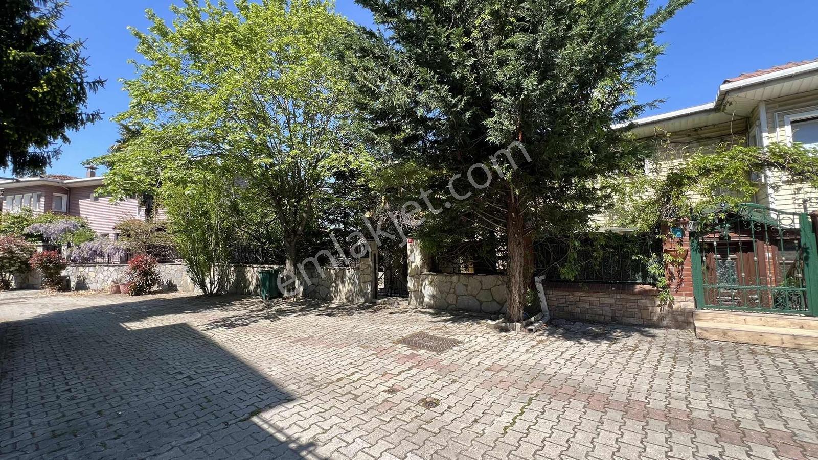 Üsküdar Çengelköy Ata-2 Sitesinde 350 M2 Tripleks Villa - Görsel 9