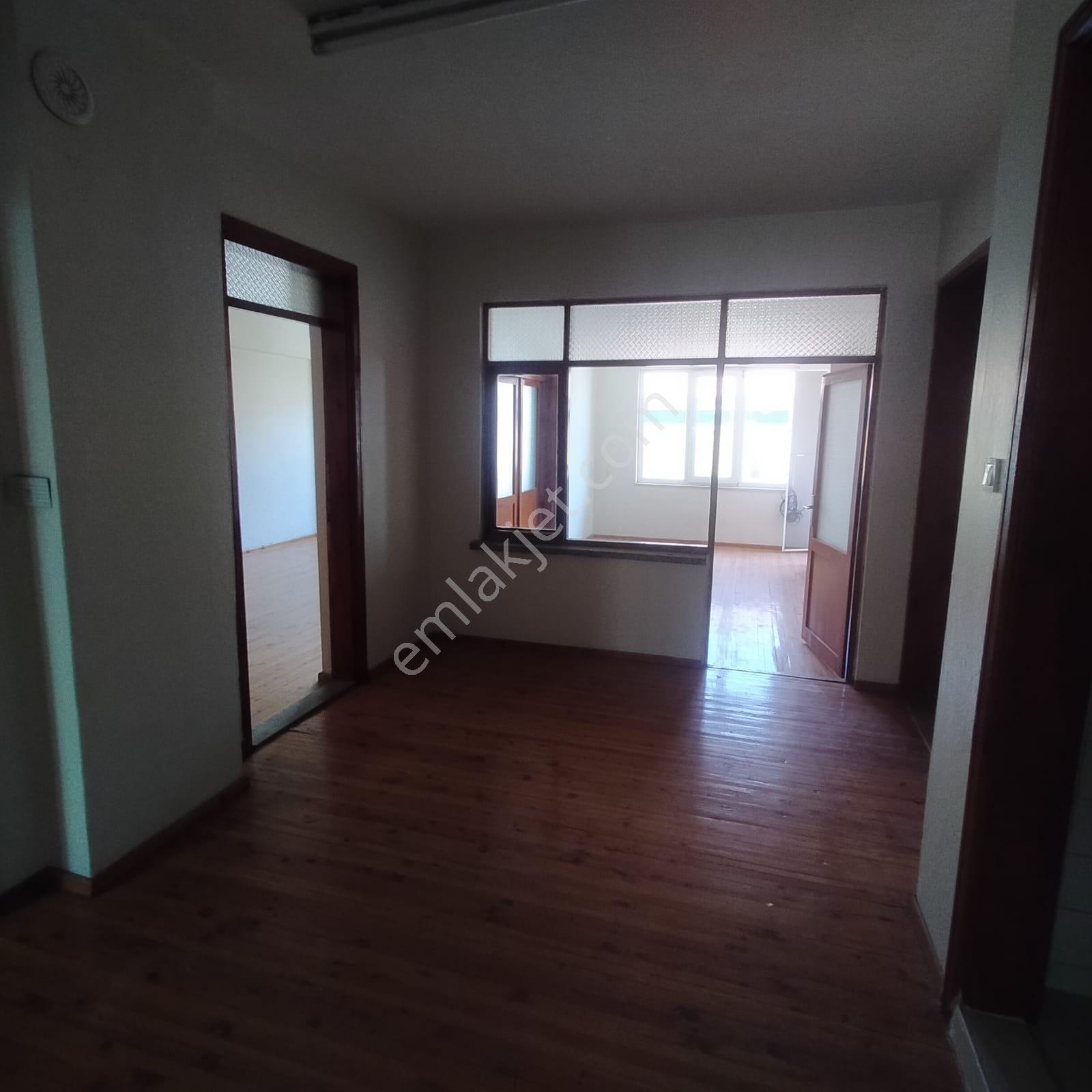 Ender Uysal Gayrimenkulden Kayhanda Kiralık Sobalı 3+1 Arakat Geniş Daire... - Görsel 13