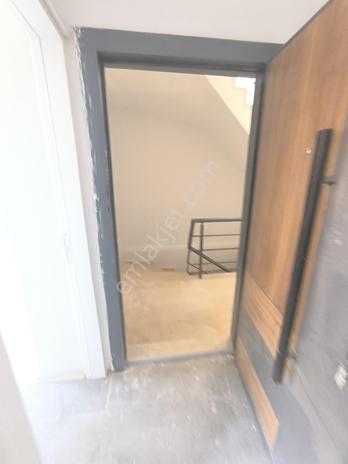 Kariyer'den Kemalpaşa'da 1+1 Merkezi Konum, 38m² Kiralık Daire - Görsel 9