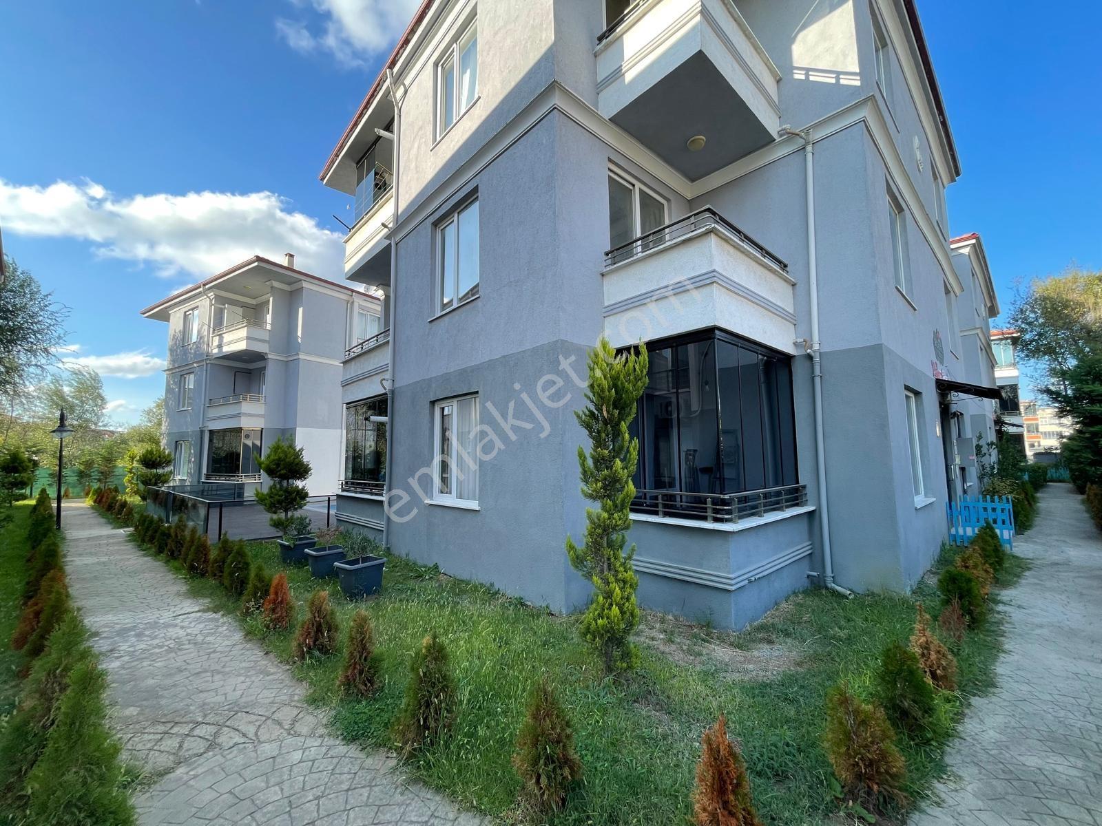 Karasu Vizyon Emlaktan Arakat Açık Cephe Köşe 2+1 Havuzlu Daire - Görsel 22