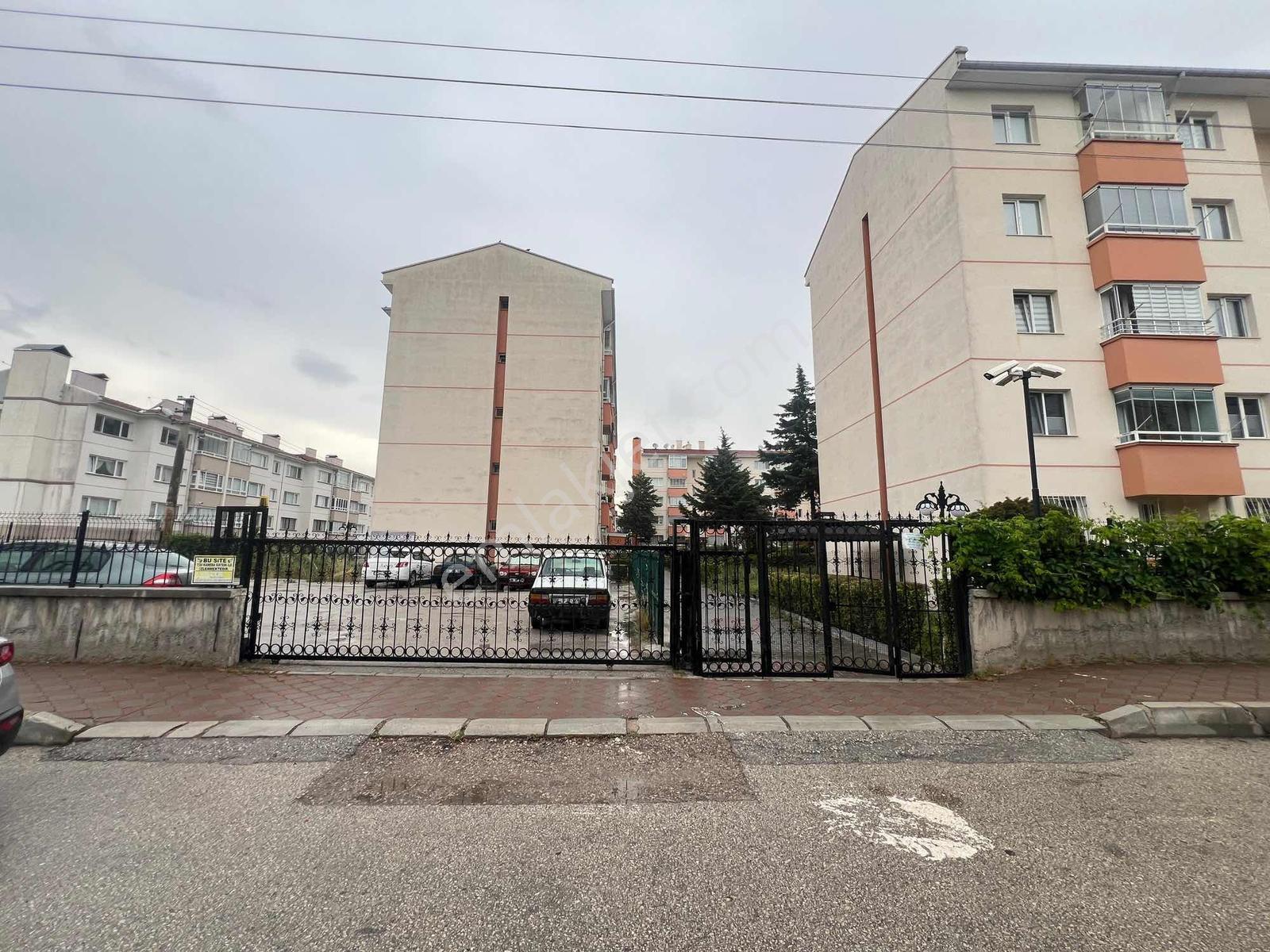 A L C Den Yunus Emrede Site İçi Salon Bağımsız 2+1 Satılık Daire - Görsel 25