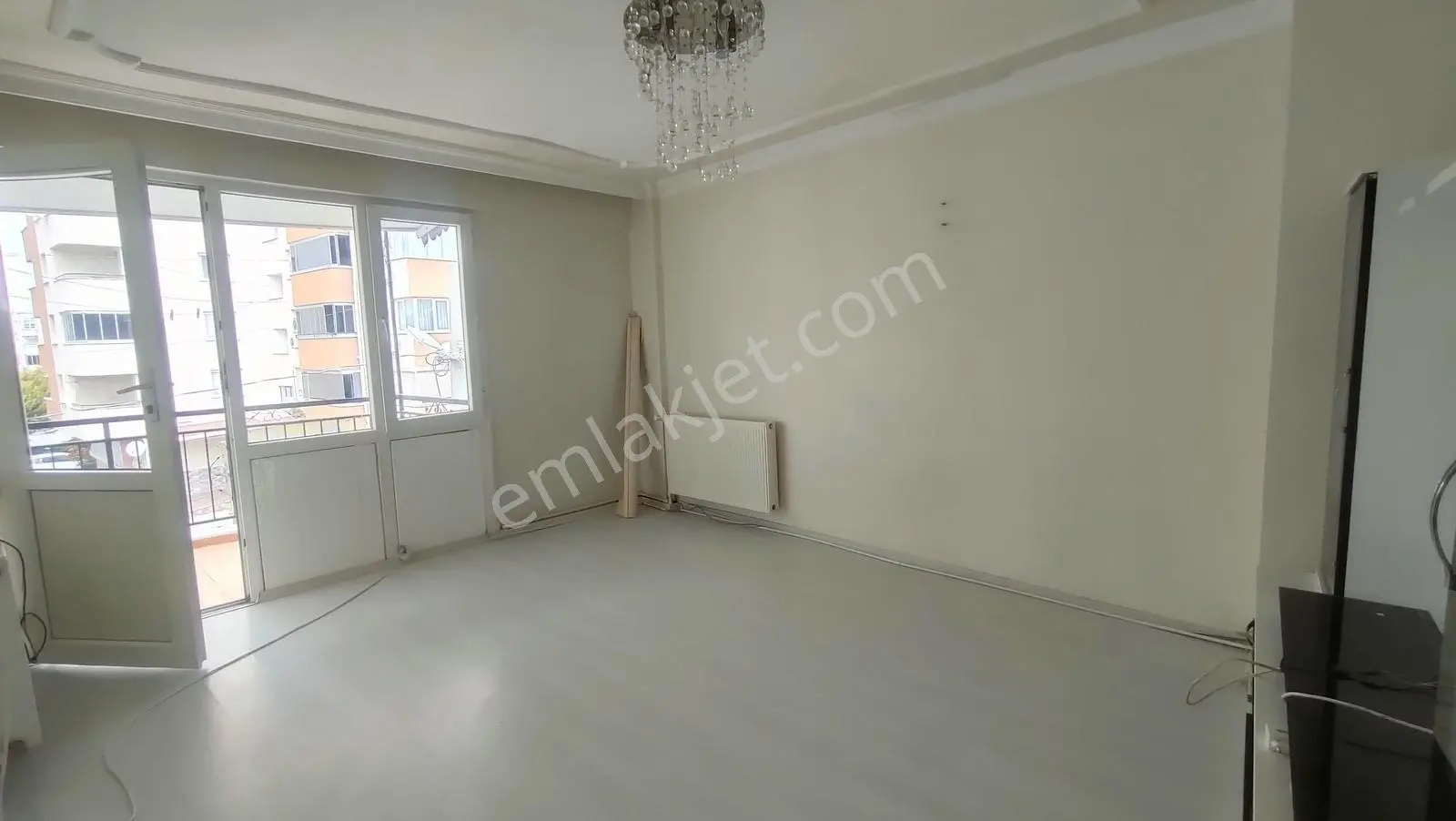 Buca Yenigün Mahallesinde Kiralık 2+1 Kapalı Mutfak Daire - Görsel 10