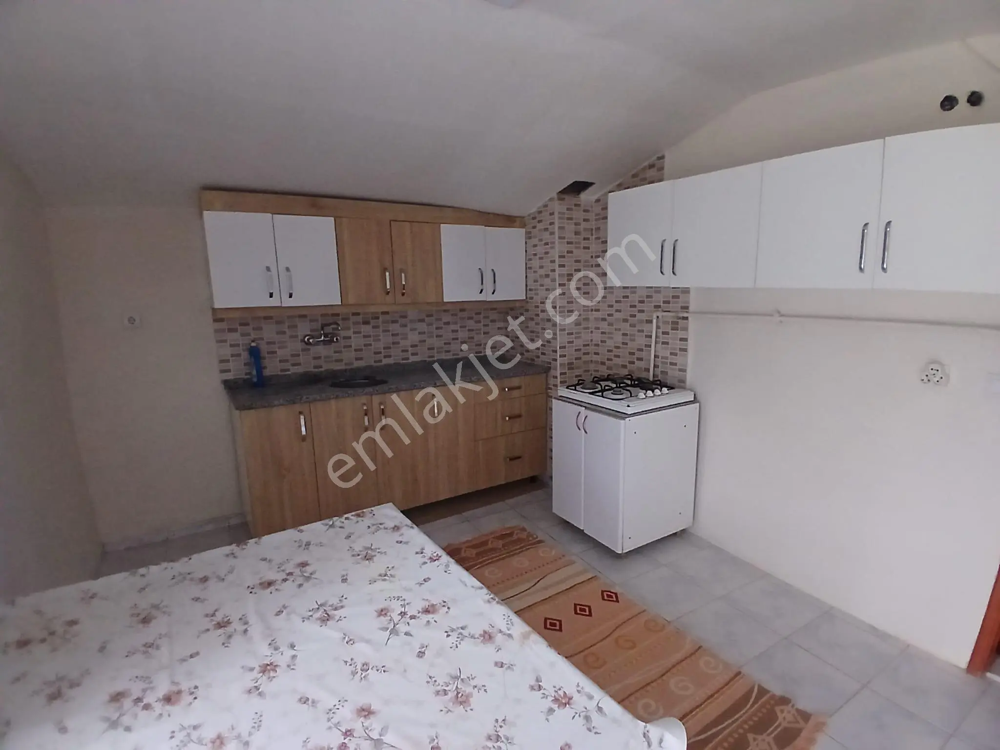 Ender Uysal Gayrimenkulden Siteler De Kiralık 2+0 Geniş Apart...