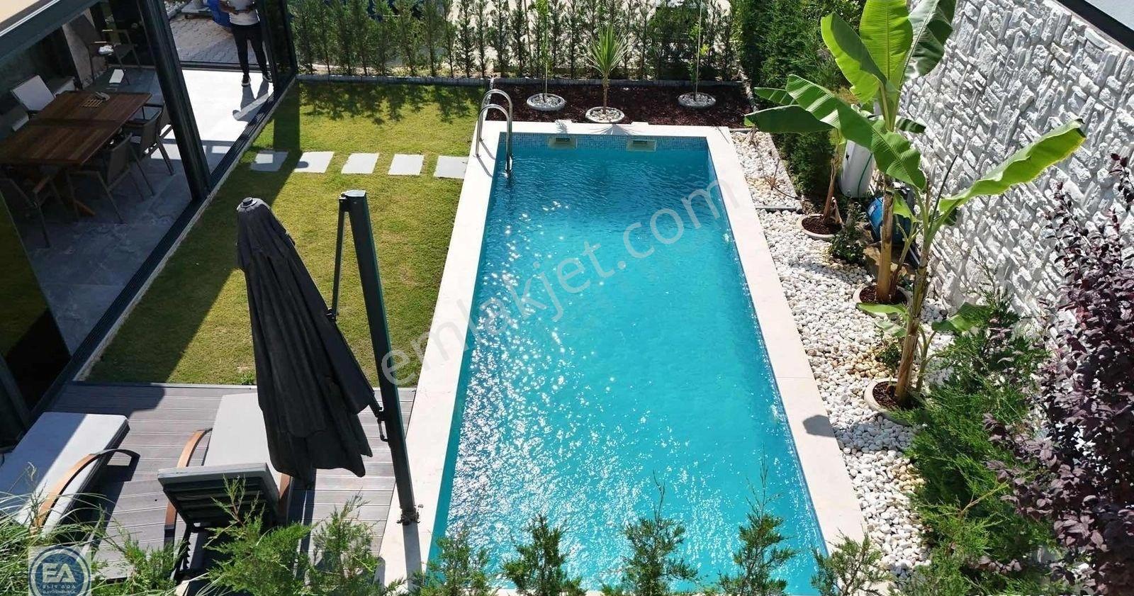 Kuşadası Güzelçamlı Müstakil Özel Havuzlu 4+1 Geniş Villa - Görsel 23