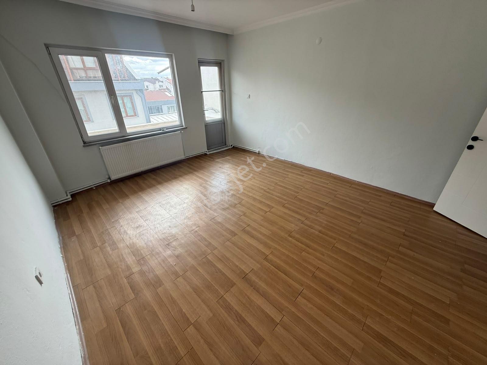 Stm Emlaktan 600 Evler Mah. Ana Cadde Üzerinde Satılık 2+1 Daire - Görsel 13