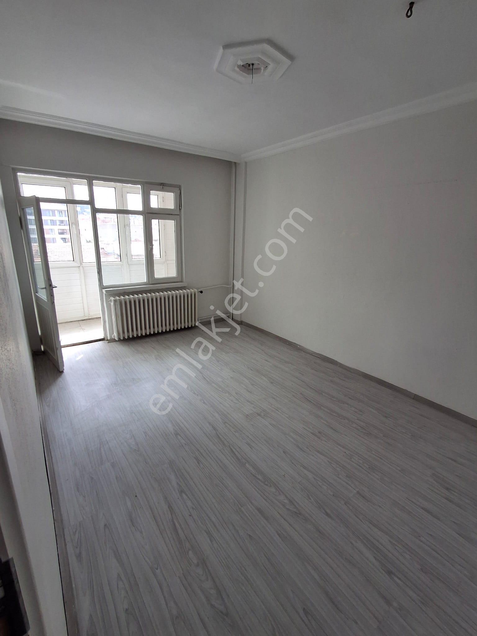 Eskişehir Merkez Yeni Mah. Çarşıya Yürüyüş Mesafesinde 3+1 Satılık Daire - Görsel 13