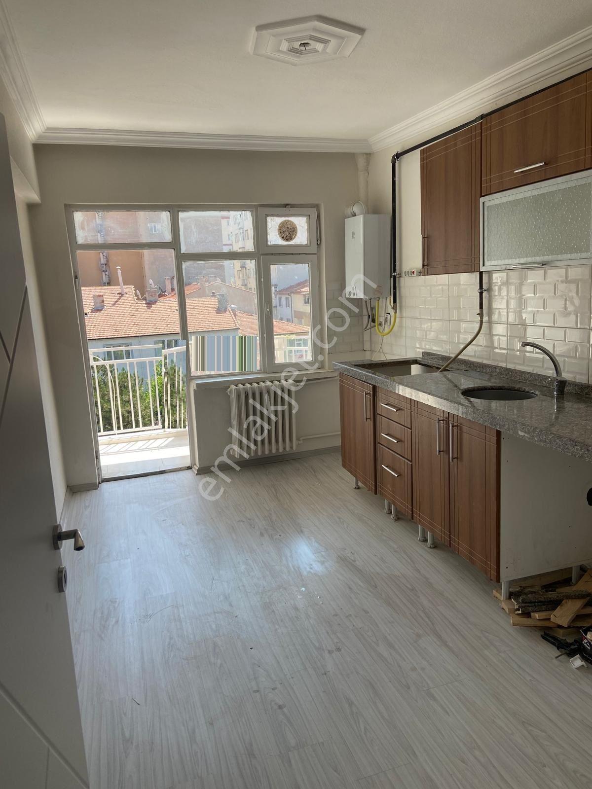 Eskişehir Merkez Yeni Mah. Çarşıya Yürüyüş Mesafesinde 3+1 Satılık Daire - Görsel 5