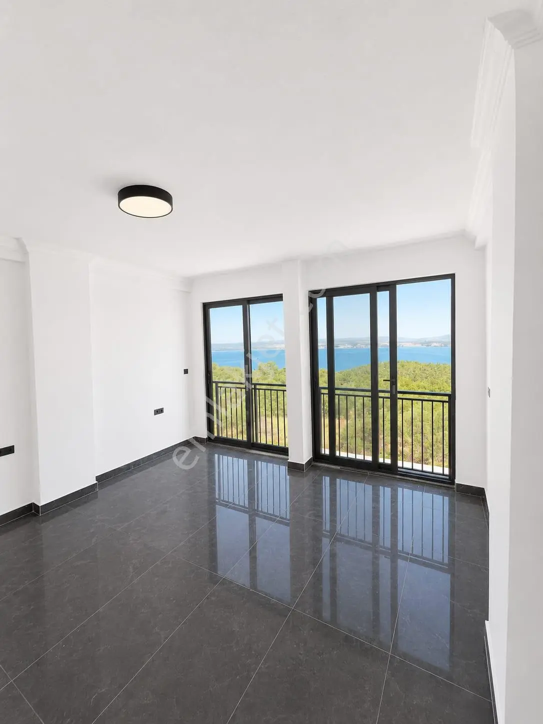 Didim Akbük'te Acil Satılık Tam Müstakil Villa - Görsel 2